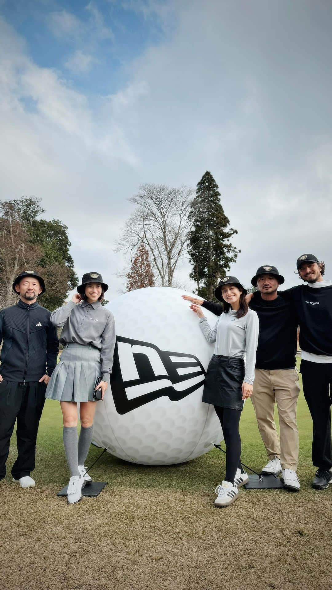 大見謝葉月のインスタグラム：「NEWERA GOLF CUP 2023⛳️  楽しいメンバーでまわれてバーディも取れて今年最後にエンジョイゴルフが出来ました✌️  Thank u @newera_golf」