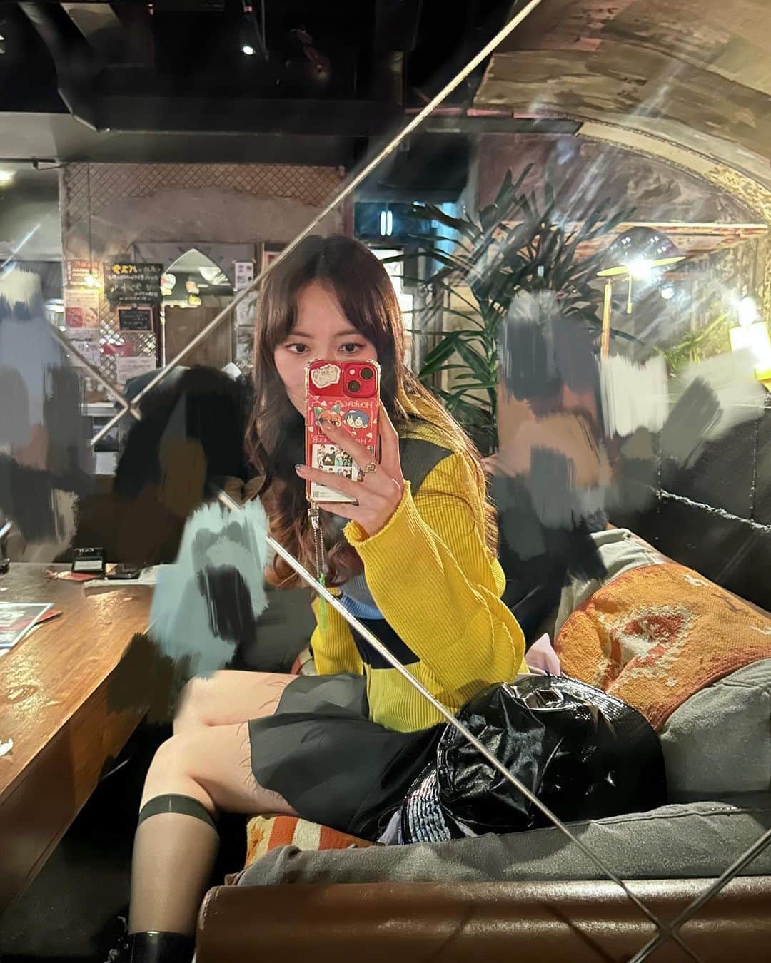 齋藤明里のインスタグラム：「. ほとんど写ってないけど私服  #danielwfletcher  #fiorucci  #angelchen」