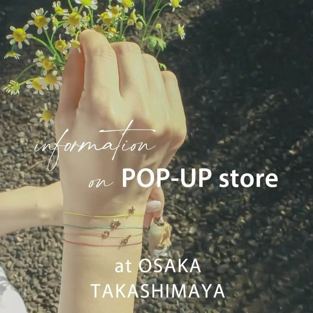 Enasolunaのインスタグラム：「enasoluna POP-UP STORE at 大阪タカシマヤ 2023.12.13 wed - 12.19 tue  大阪タカシマヤにて、12/13(水)より enasolunaのPOP-UPストアを開催いたします！  新作の秋冬コレクション展開やPOP-UPストアでしか手に入らない限定アイテム、その他にもオンラインストアで完売しているアイテムなど、幅広く店頭に並びます。  そして、POP-UPストアにてご購入いただいた方へ 先着でenasolunaオリジナルトートバッグをプレゼント！  ディレクター佐田真由美が撮影した写真がプリントされたenasolunaオリジナルトートバッグ♪ A4サイズも入る普段使いに最適なサイズ感と、コーディネートにも合わせやすいデザインです。  POP-UPストアでは実際に手に取り、お試しいただける機会となります。 ご試着頂き、実物の輝きや身につけた時のときめきを、是非体感しにいらしてください。  皆さまのご来店を心よりお待ちしております。 開催をお楽しみに♡  【enasoluna POP-UP STORE】 大阪タカシマヤ 期間：12/13（水）- 12/19（火） 住所：〒542-8510　大阪市中央区難波5丁目1番5号 大阪タカシマヤ 1階婦人アクセサリー売場 イベントコーナー  ※ノベルティのトートバッグは無くなり次第、予告なく終了いたします。  #enasoluna #エナソルーナ #popupstore #osaka #osakatakashimaya #大阪タカシマヤ」