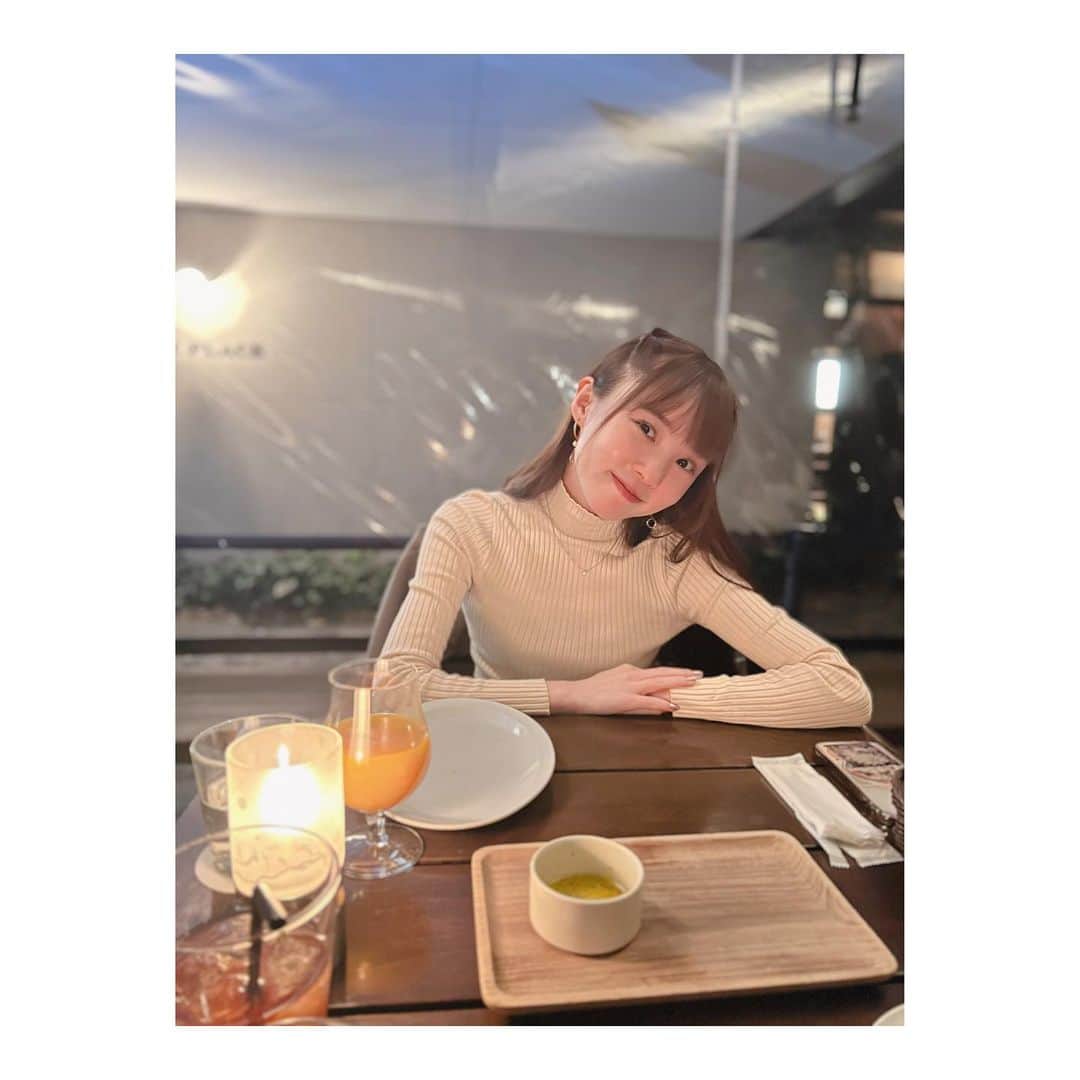 MINAさんのインスタグラム写真 - (MINAInstagram)「少し前に友達とクリスマスマーケットへ🎄 今年も七穂さんと一緒に行けて楽しかったなぁ🥰 クリスマス気分味わえました🎁❤️ . I went to the Christmas market in Japan with my friends🎄 it was fun🥰」12月11日 21時26分 - mina_gf_band