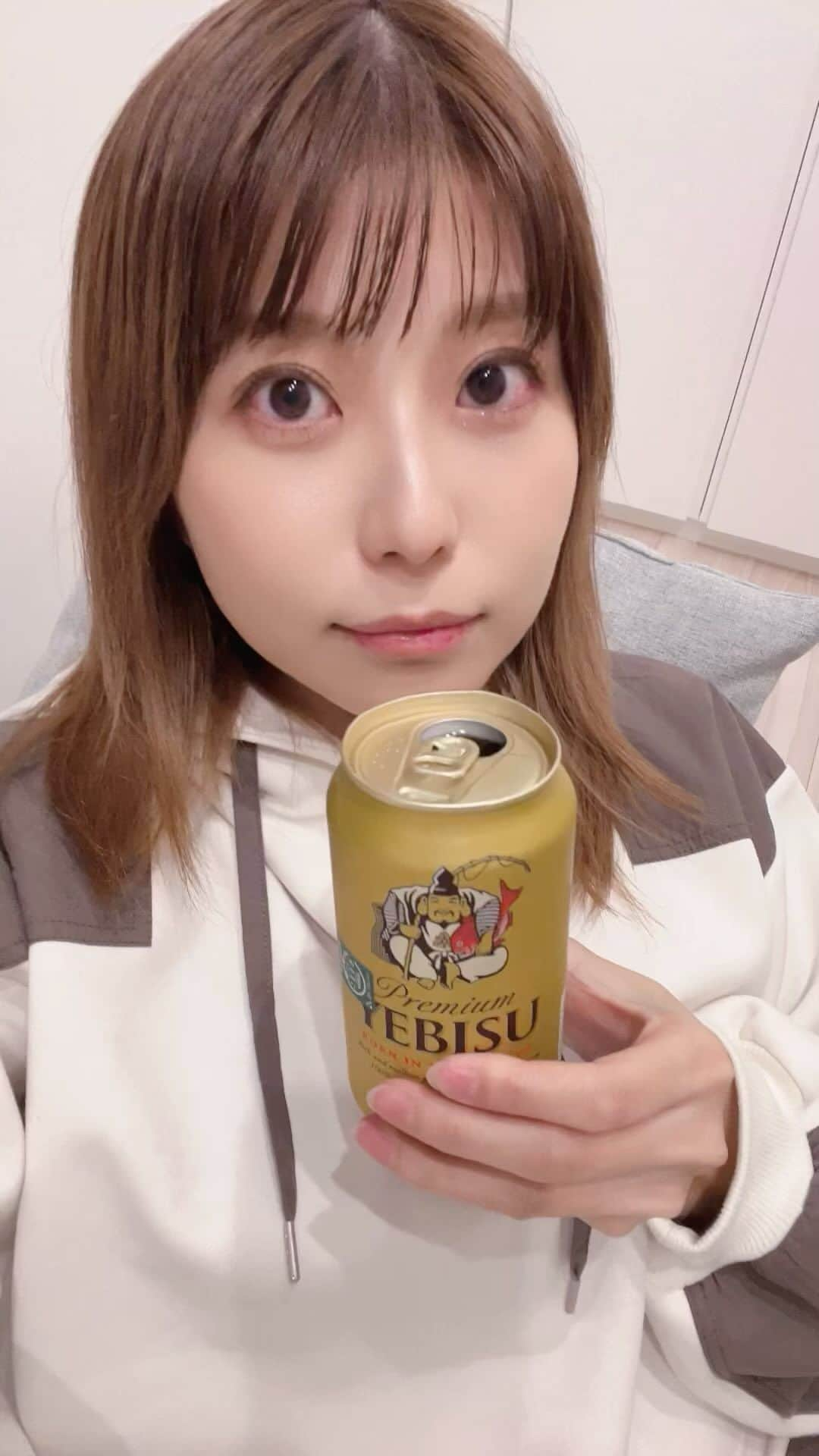 天野麻菜のインスタグラム：「ビール女子。3688」