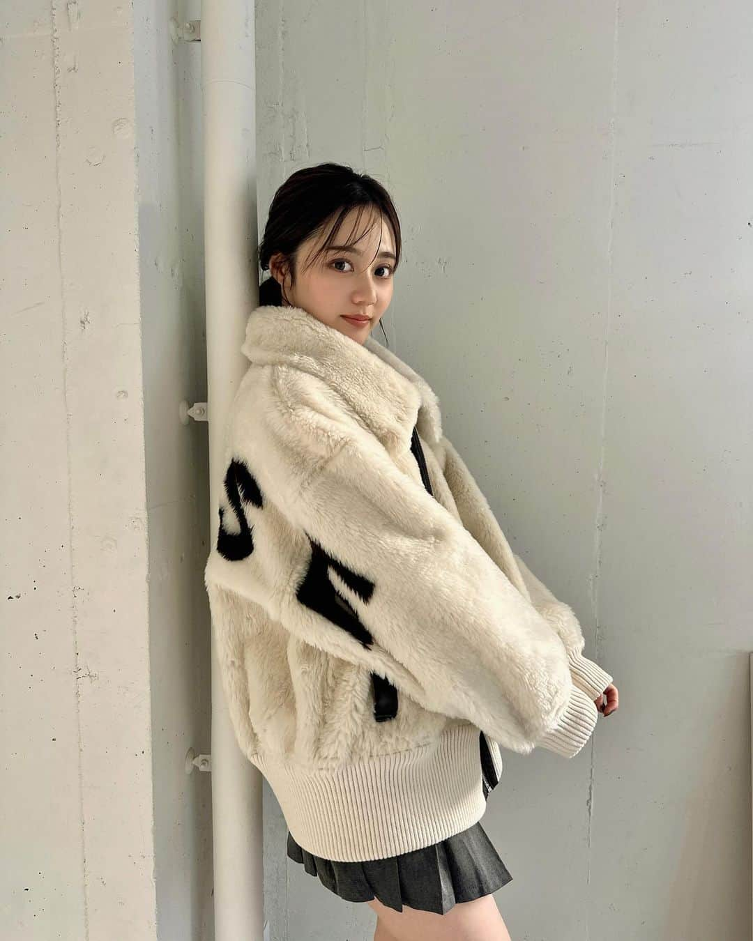 tomoさんのインスタグラム写真 - (tomoInstagram)「最近のお気に入り🧡  @gydajp の可愛いリバーシブルのアウター🧡  #gyda #ジェイダ #リバーシブルエコファージャケット #アウターコーデ」12月11日 22時34分 - _tomo620_