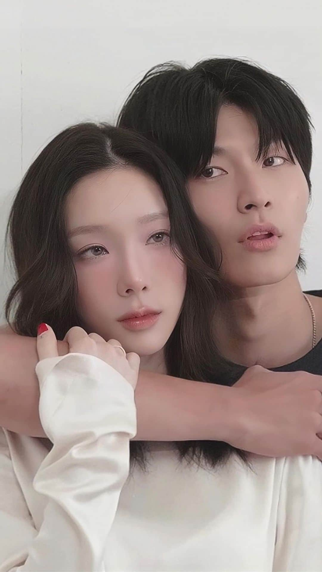 TAEYEONのインスタグラム：「taeyeon is made up of 100% girlfriend material ❤️‍🩹🤧  @taeyeon_ss  #태연 #TAEYEON」