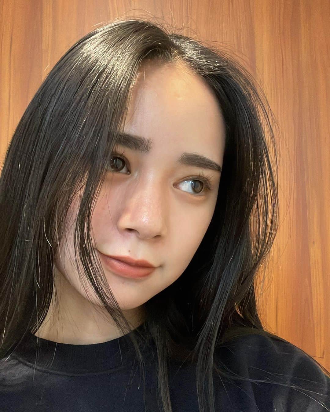 宮城弥生さんのインスタグラム写真 - (宮城弥生Instagram)「この服お気に入り〜！🧸 何枚目が好き、？  今日は一日バタバタしてて明日も早起きしなきゃなのでもうそろ寝ます😴 最近は一日24時間が短くて時間足りないって思うことが多いです😭 30時間くらい欲しい🤥」12月11日 22時54分 - yayoi5482
