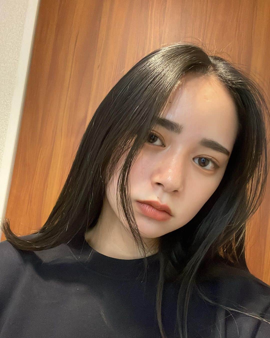宮城弥生さんのインスタグラム写真 - (宮城弥生Instagram)「この服お気に入り〜！🧸 何枚目が好き、？  今日は一日バタバタしてて明日も早起きしなきゃなのでもうそろ寝ます😴 最近は一日24時間が短くて時間足りないって思うことが多いです😭 30時間くらい欲しい🤥」12月11日 22時54分 - yayoi5482