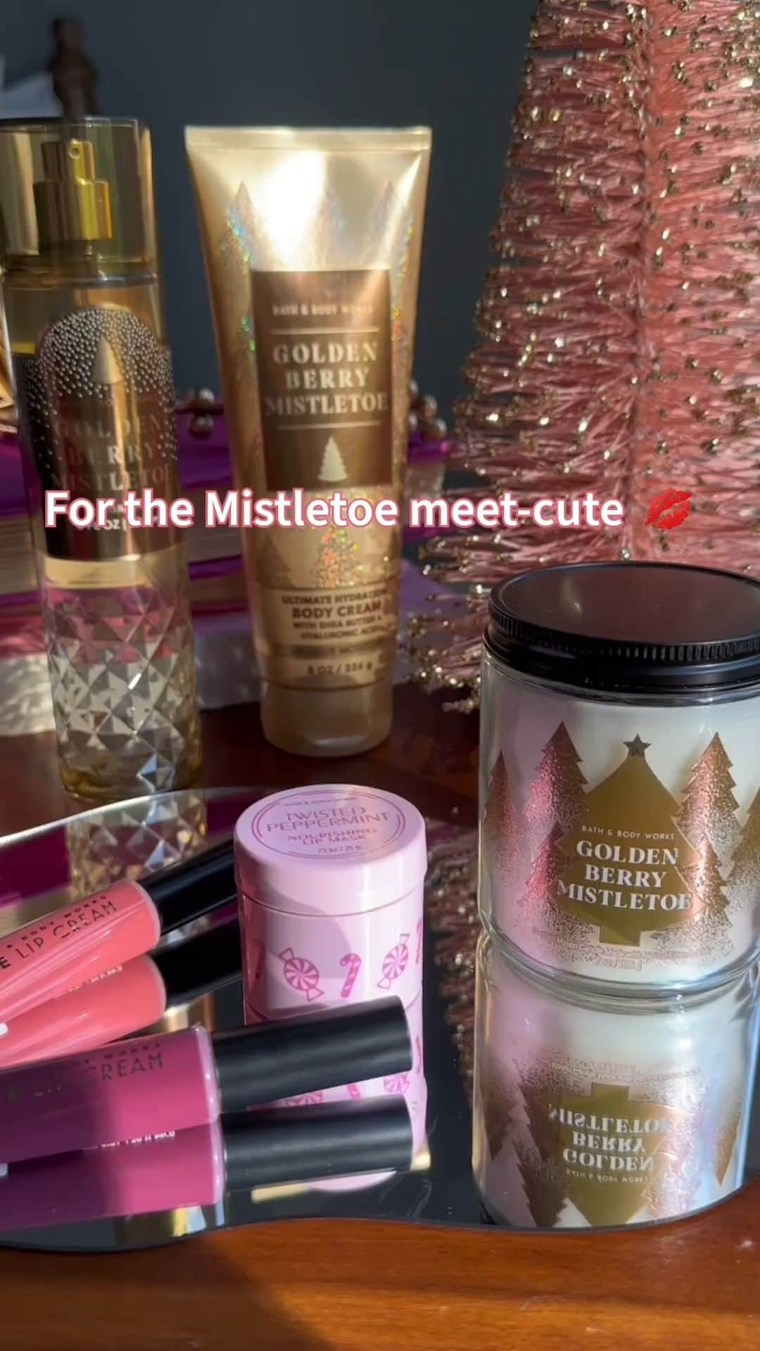 Bath & Body Worksのインスタグラム：「Embrace the magic of mistletoe moments and holiday kisses with an all-new lip care routine (for them and for you)! 💋 ✨ ​  What are you using to prep for your holiday smooch? ⤵」