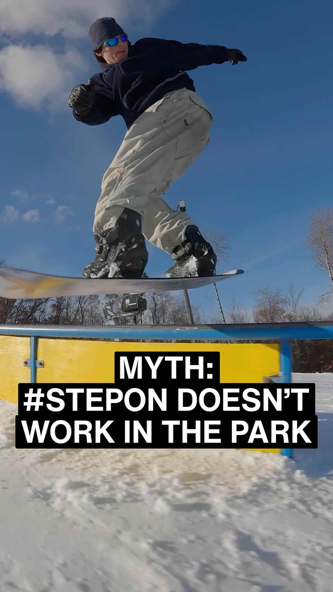 アナログクロージングのインスタグラム：「Myth: #StepOn doesn’t work in the park  Busted: @lukewinkelmann 📍 @trollhaugentroll   #Burton #Snowboarding #StepOnMythBusters」