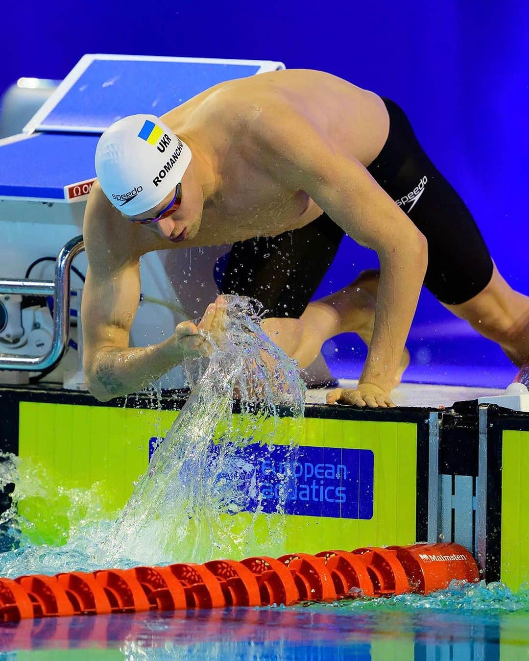 スピードさんのインスタグラム写真 - (スピードInstagram)「Well done to all our Team Speedo athletes who were competing at the European SC Championships in Bucharest! 👏  @freyaanderson_ 🥇🥇🥉🥉 @anna_hopkin 🥇🥈🥉🥉 @m4ttrichards 🥇 🥇🥈 @benedetta.pilato 🥇🥈🥈 @simonaaquadarella 🥇🥈🥈 @dunks_scott 🥇🥈 @misha_romanchuk 🥉🥉  and many more like @tomdean00 @mewentomac @olebraunschweig @angeliina_koe @helena_rosendahl_bach…   #Speedo」12月12日 3時04分 - speedo