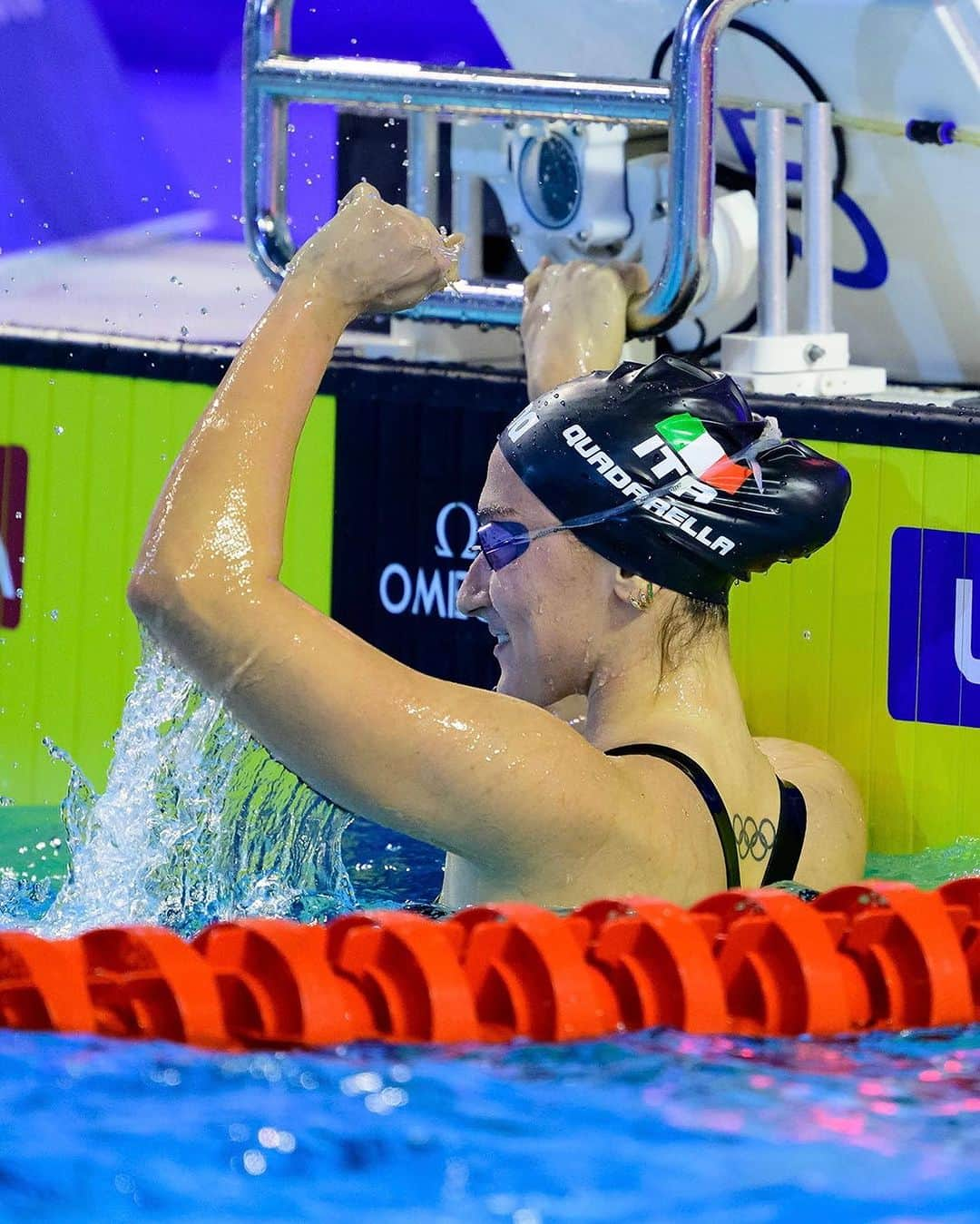 スピードさんのインスタグラム写真 - (スピードInstagram)「Well done to all our Team Speedo athletes who were competing at the European SC Championships in Bucharest! 👏  @freyaanderson_ 🥇🥇🥉🥉 @anna_hopkin 🥇🥈🥉🥉 @m4ttrichards 🥇 🥇🥈 @benedetta.pilato 🥇🥈🥈 @simonaaquadarella 🥇🥈🥈 @dunks_scott 🥇🥈 @misha_romanchuk 🥉🥉  and many more like @tomdean00 @mewentomac @olebraunschweig @angeliina_koe @helena_rosendahl_bach…   #Speedo」12月12日 3時04分 - speedo