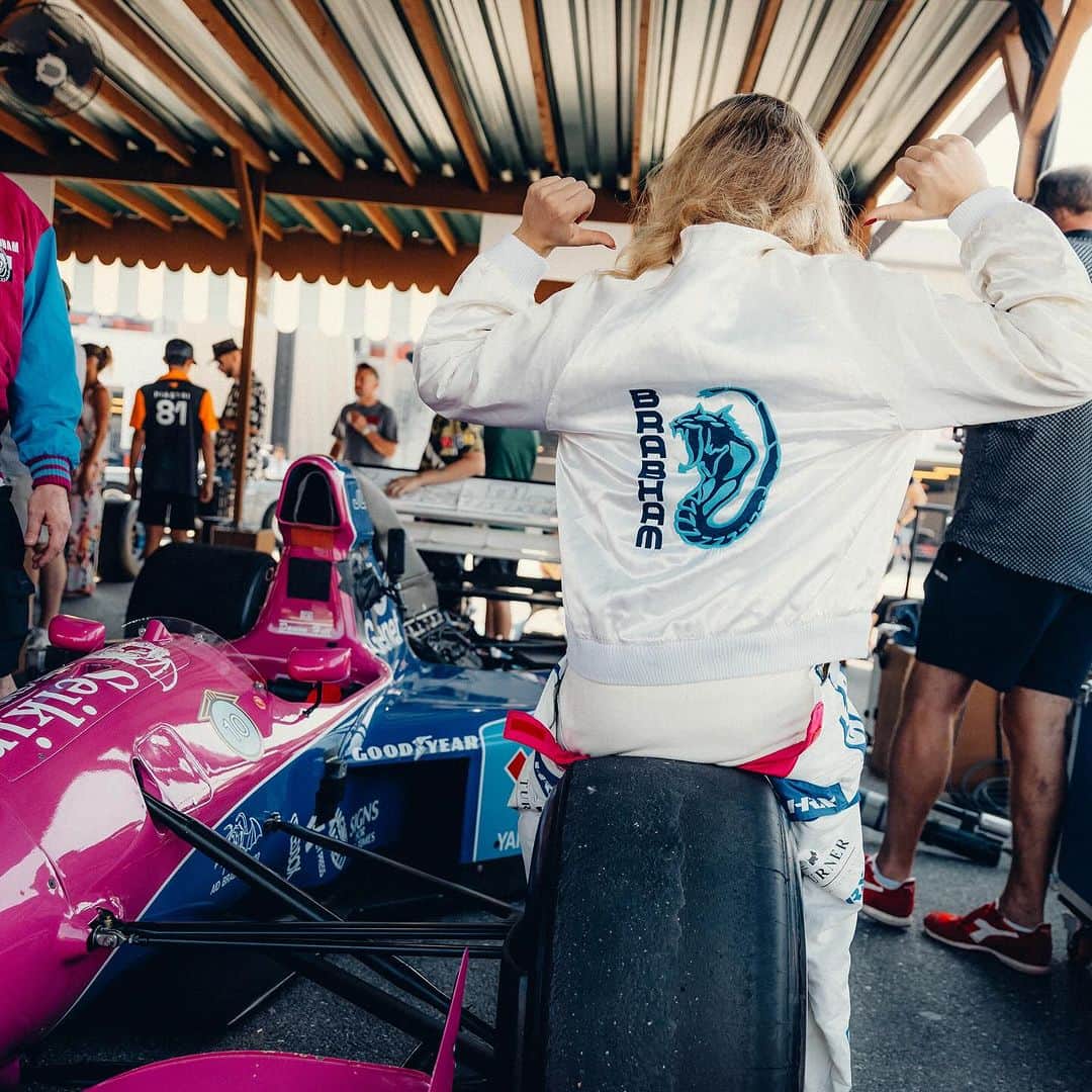ソフィア・フロルシュさんのインスタグラム写真 - (ソフィア・フロルシュInstagram)「It’s been couple of awesome days at @gulf_historic in Dubai 💯 Thank for the opportunity to drive the Brabham again @simonturner1972 It definitely was a blast 🥳🌟 // 📸 x @antoinetruchet // #sophia #sophia99 #racegirl #racing #motorsport #changeagent #soptimism #unscripted」12月12日 3時16分 - sophiafloersch