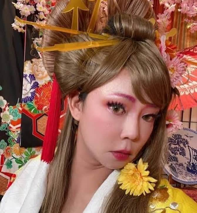 楽しんごさんのインスタグラム写真 - (楽しんごInstagram)「【話題】往年の人気グラビアアイドル“ほしのあき”さん、ちょっと楽しんごさんっぽくなる　  詳しくは楽しんごのLOVEちゅうぶ検索してね！  プロフから飛べます🥰」12月12日 5時00分 - tanoshingo.official