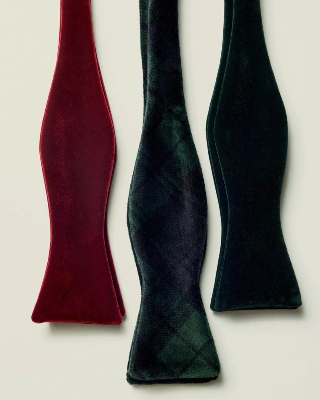ジェイクルーさんのインスタグラム写真 - (ジェイクルーInstagram)「One for you, one for them... Taking some cues (and English silk ties) from @jcrewmens」12月12日 6時01分 - jcrew