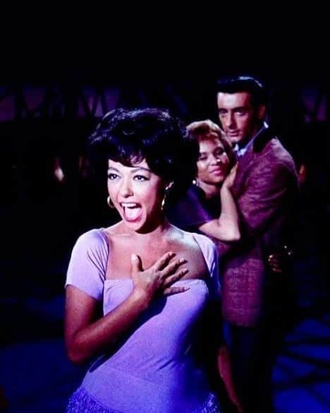 ヴィオラ・デイヴィスさんのインスタグラム写真 - (ヴィオラ・デイヴィスInstagram)「Happiest of birthdays to Icon @theritamoreno. You are a lifeforce. May you continue to be blessed ❤️❤️❤️」12月12日 8時16分 - violadavis