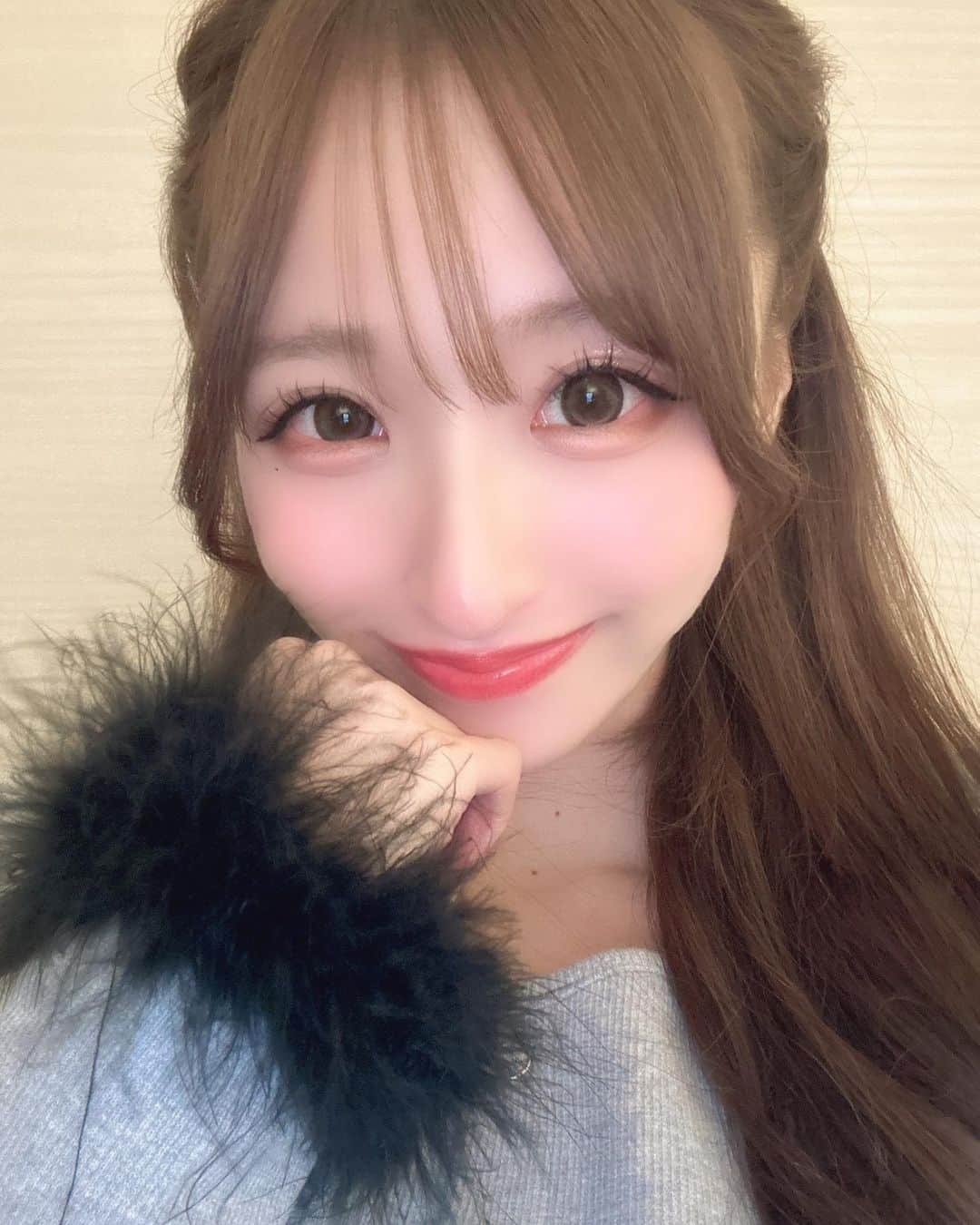 渡辺葉月さんのインスタグラム写真 - (渡辺葉月Instagram)「🐈‍⬛🎀   最近の盛れた日カモ❕て写真📷」12月12日 19時24分 - hazu.1123
