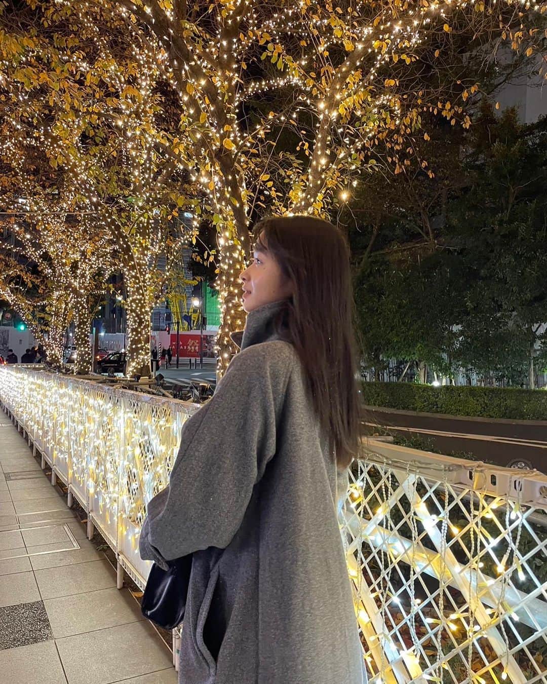 滝口芽里衣さんのインスタグラム写真 - (滝口芽里衣Instagram)「.  イルミネーションが綺麗でした✨  みなさんは今年、イルミネーションは見にいきましたか？？？  #セブンティーン #seventeen #モデル #model #イルミネーション #綺麗 #キラキラ #✨ #ロングコート #冬コーデ #スターダストプロモーション #滝口芽里衣 #めりい #ljc #jc3 #08 #中学生 #女子中学生」12月12日 18時09分 - merii_takiguchi_official