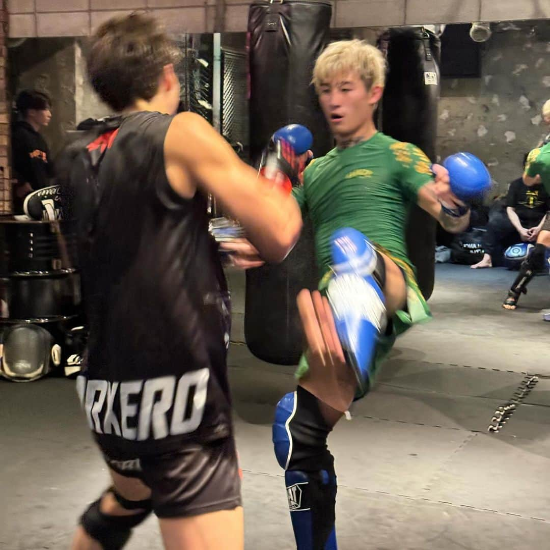 平本蓮さんのインスタグラム写真 - (平本蓮Instagram)「勝って全員で笑おう👊😏」12月12日 18時26分 - ren___k1