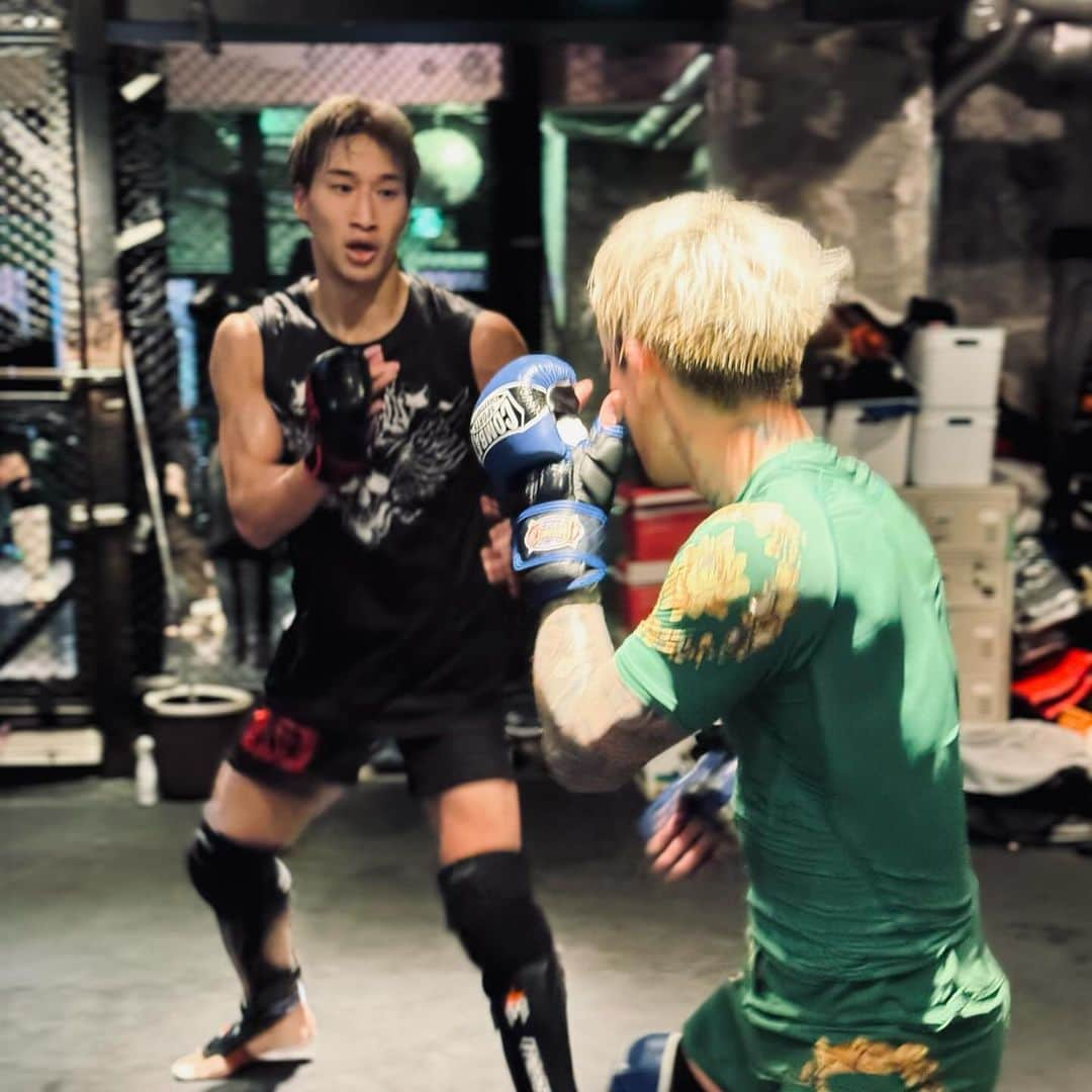 平本蓮さんのインスタグラム写真 - (平本蓮Instagram)「勝って全員で笑おう👊😏」12月12日 18時26分 - ren___k1