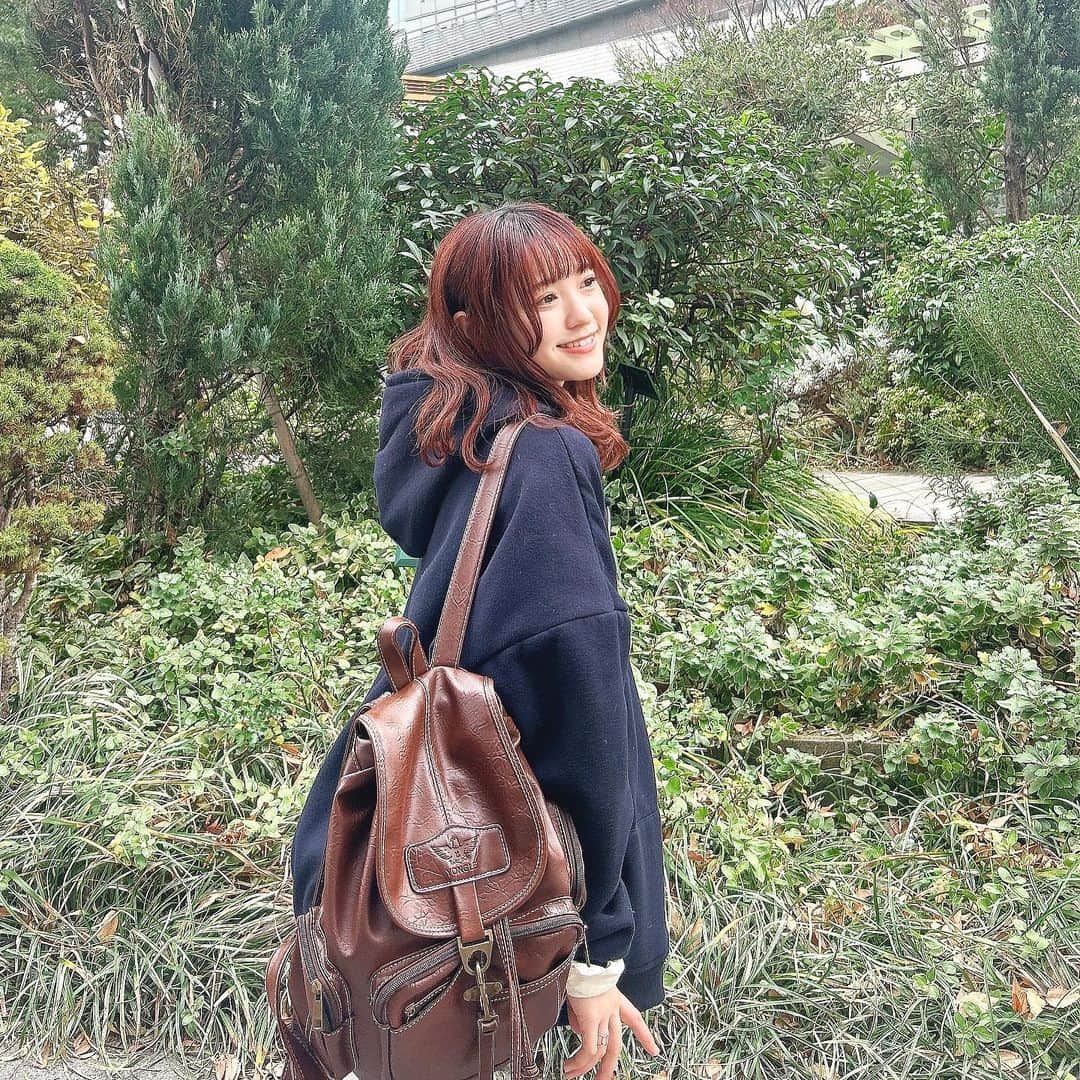 一ノ瀬陽鞠（ひまりん）さんのインスタグラム写真 - (一ノ瀬陽鞠（ひまりん）Instagram)「お友達と散歩するのが好きです🚶🌟」12月12日 18時50分 - lespros_himari