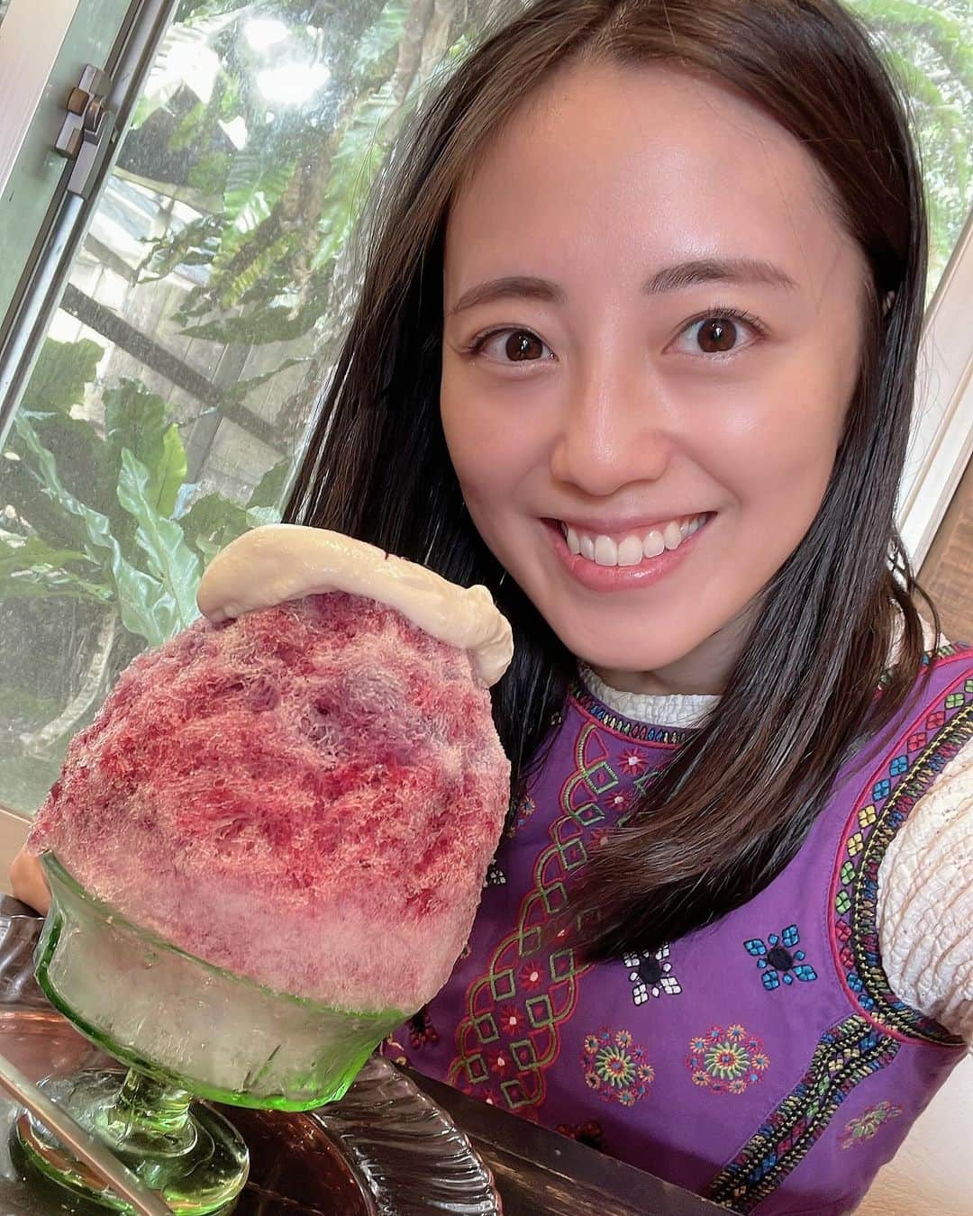 沢井美優のインスタグラム：「行きたいお店がたくさんあって困っちゃう🥹 まだまだあります🍧  #沢井はかき氷です #🍧  #かき氷 #かき氷大好き  #かき氷は人を幸せにする #🧡　 　 #笑顔溢れる毎日を  #明日もきっと素敵な一日 #🍀」