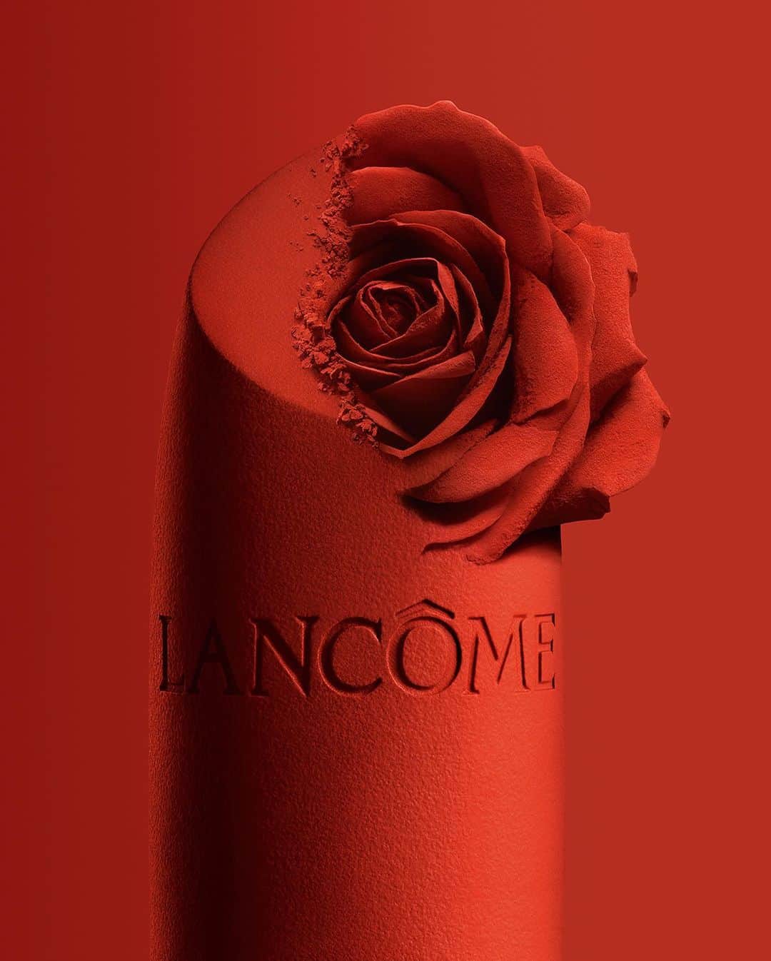 Lancôme Officialさんのインスタグラム写真 - (Lancôme OfficialInstagram)「The iconic matte you love, now bolder than ever. Colors by Lancôme featuring L’Absolu Rouge Drama Matte. @emmachamberlain is wearing shade 200 French Drama @heconghc and @mingey are wearing shade 196 French Touch  #Lancome #LAbsoluRouge #Makeup」12月12日 19時01分 - lancomeofficial