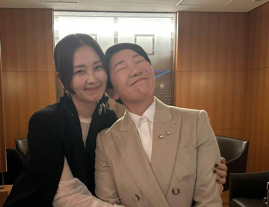 シン・ジエさんのインスタグラム写真 (シン・ジエInstagram)「心から心へ。 貴重な足取りでお集まりいただきありがとうございます