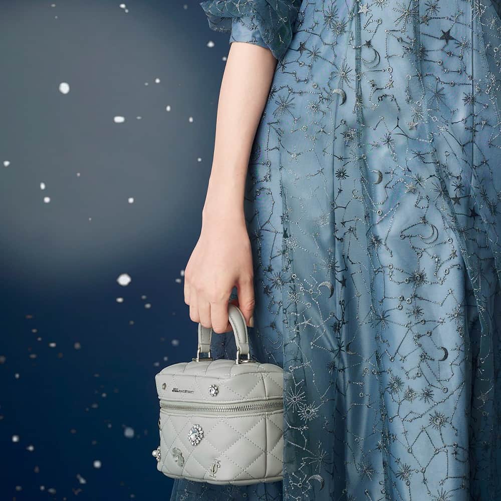 JILL by JILLSTUARTのインスタグラム：「JILL by JILL STUARTの New Collection ￣￣￣￣￣￣￣￣￣￣￣￣￣￣￣￣￣￣￣￣  ムード溢れる着こなしが気分の フェスティブシーズンにうってつけの、 ジルバイの新作コレクションをお届け。  星座を忠実に表現したItなプリントに、 ロマンティックなスターダストモチーフ…… 周りと差がつく華アイテムがずらり。  ￣￣￣￣￣￣￣￣￣￣￣￣￣￣￣￣￣￣￣￣￣ #ジルバイジルスチュアート  #jillbyjillstuart #jillby  #JILL_23AW #2023aw」