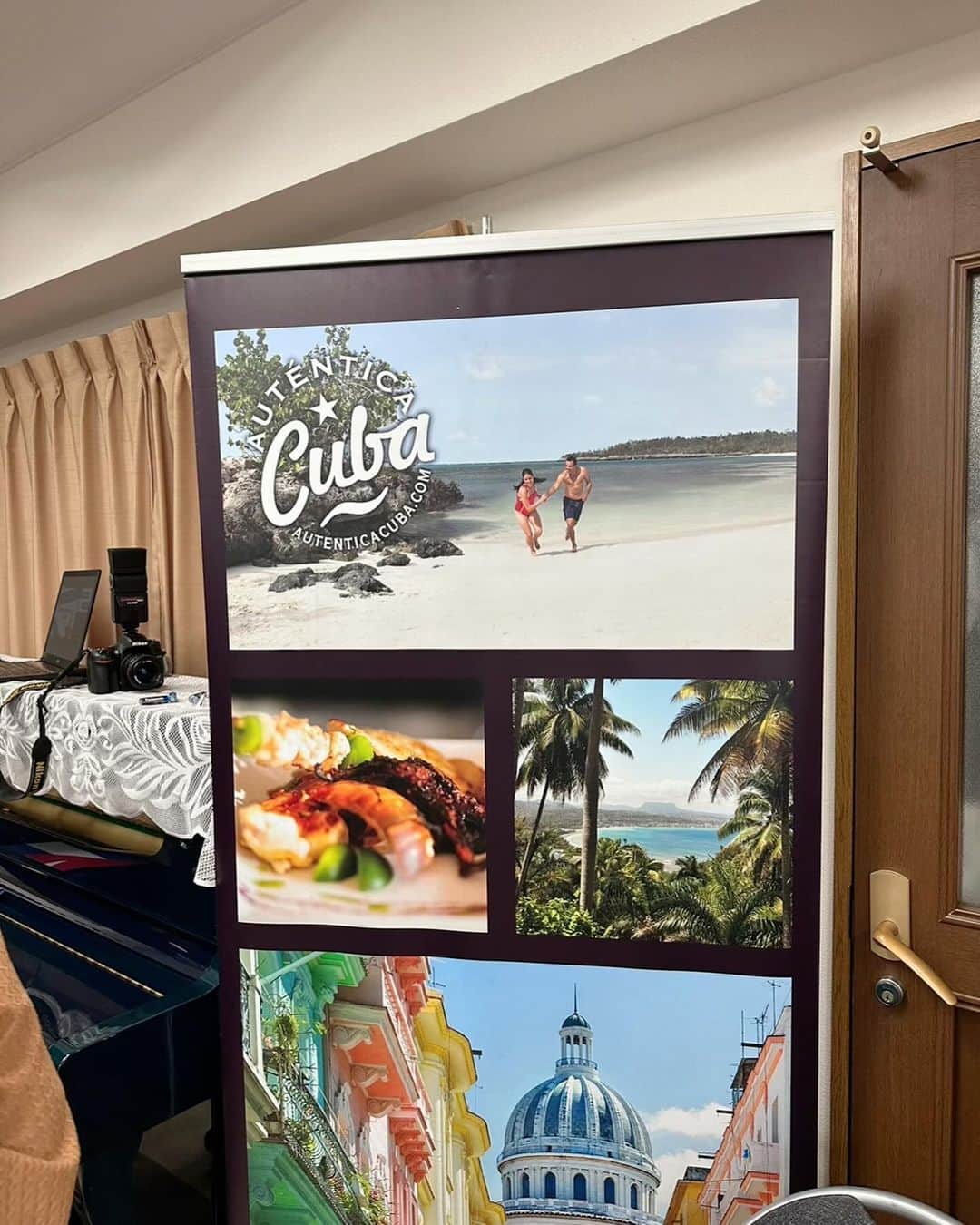 加藤美佐子さんのインスタグラム写真 - (加藤美佐子Instagram)「☘️キューバ共和国大使館へ☘️  今年が終わる前に駆け足で思い出を😆  キューバは本島のほか1600程の小島や岩礁からなるカリブ海最大の島です🇨🇺 海が綺麗で「カリブ海の真珠」とも言われています💎 「老人と海」で有名なヘミングウェイもこの海を愛して晩年をキューバで過ごしたそうです。日本の本州のおよそ半分位の大きさです😊  ラミレス駐日キューバ大使やカティア・モンソン参事官のお話の後 陽気に皆で歌ったり踊ったり💃 キューバならではの楽しい時間を過ごしました💓  皆様ありがとうございました🥰☘️☘️」12月12日 12時03分 - misako.kato