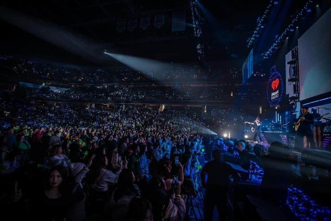 OneRepublicさんのインスタグラム写真 - (OneRepublicInstagram)「DC Tonight.  @iheartjingleball - Another amazing night.」12月12日 12時47分 - onerepublic