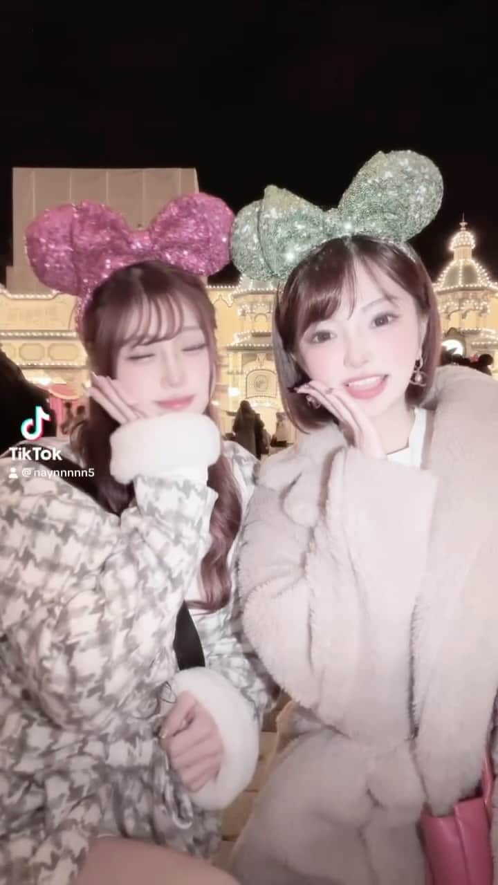 愛倉ななこのインスタグラム：「クリスマスかわいかった〜🐭👑」