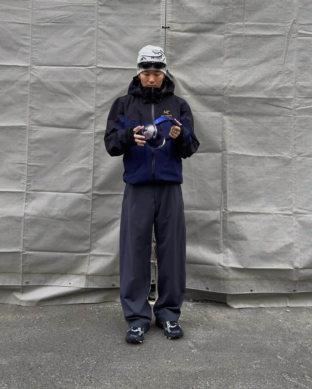 Ryoさんのインスタグラム写真 - (RyoInstagram)「Today's outfit🚶🎧 jacket : @arcteryx × @beams_official  pants : @goldwin_0  shoes : @asics_sportstyle × @atmos_japan  ㅤㅤㅤㅤㅤㅤㅤㅤㅤㅤㅤㅤㅤ #arcteryx #goldwin0 #asics #atmos」12月12日 13時44分 - ryo__takashima