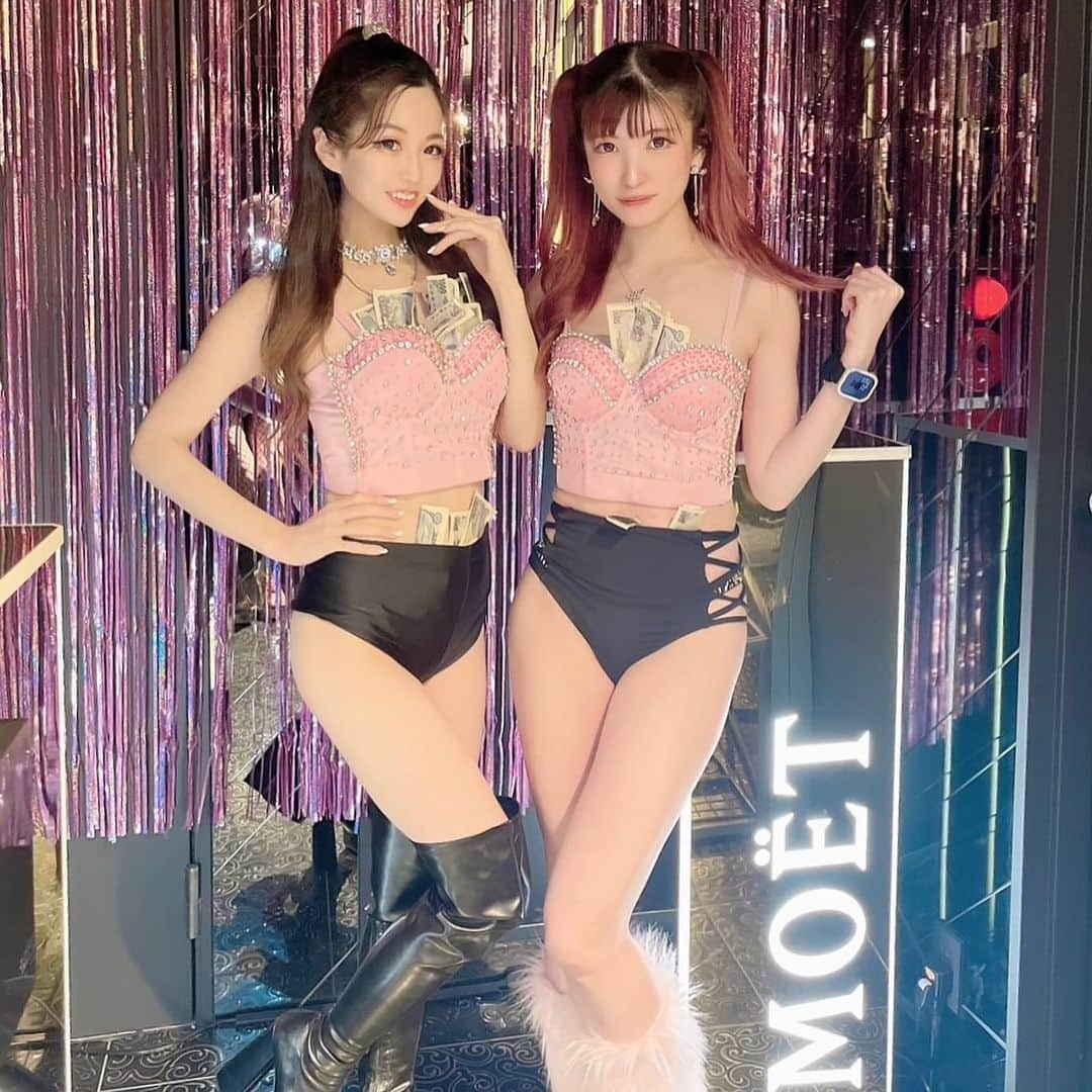 あさちるさんのインスタグラム写真 - (あさちるInstagram)「@maharaja_roppongi 🩷  #dance  #dancer  #dancers  #dancerlifestyle  #gogodancer  #gogodancers #gogodancing #japanesegirl  #tokyogirl  #shibuya  #clubdance  #clubdancer  #champagnegirl  #champagnegirls  #🍾🥂🍾🥂🍾🥂🍾🥂🍾🥂🍾🥂🍾🥂🍾🥂🍾🥂🍾🥂 #マハラジャ六本木  #maharaja #maharajaroppongi  #六本木  #六本木クラブ  #tokyo #clubmaharaja」12月12日 19時37分 - asachill