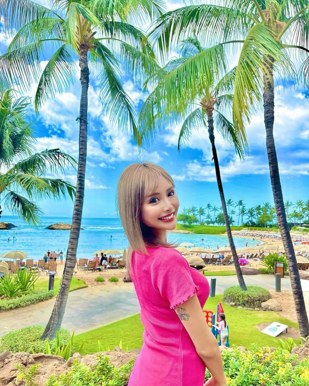 marinのインスタグラム：「🌈🏝️💖☀️」