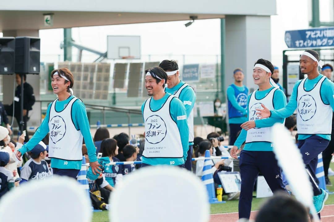 アビスパ福岡さんのインスタグラム写真 - (アビスパ福岡Instagram)「「2023アビスパ福岡ファン感謝デー」に お越しいただいた皆様‼️ ありがとうございました✨  今年はららぽーと福岡にて 4年ぶりとなるミニ運動会を開催いたしました🏃‍♀️✨  選手宣誓は #鶴野怜樹 選手と #森山公弥 選手🙋🙋 ファン感の様子をお届け📸  #アビスパ福岡 #avispa  #J1 #jleague #アビスパ福岡ファン感謝デー」12月12日 16時21分 - avispaf