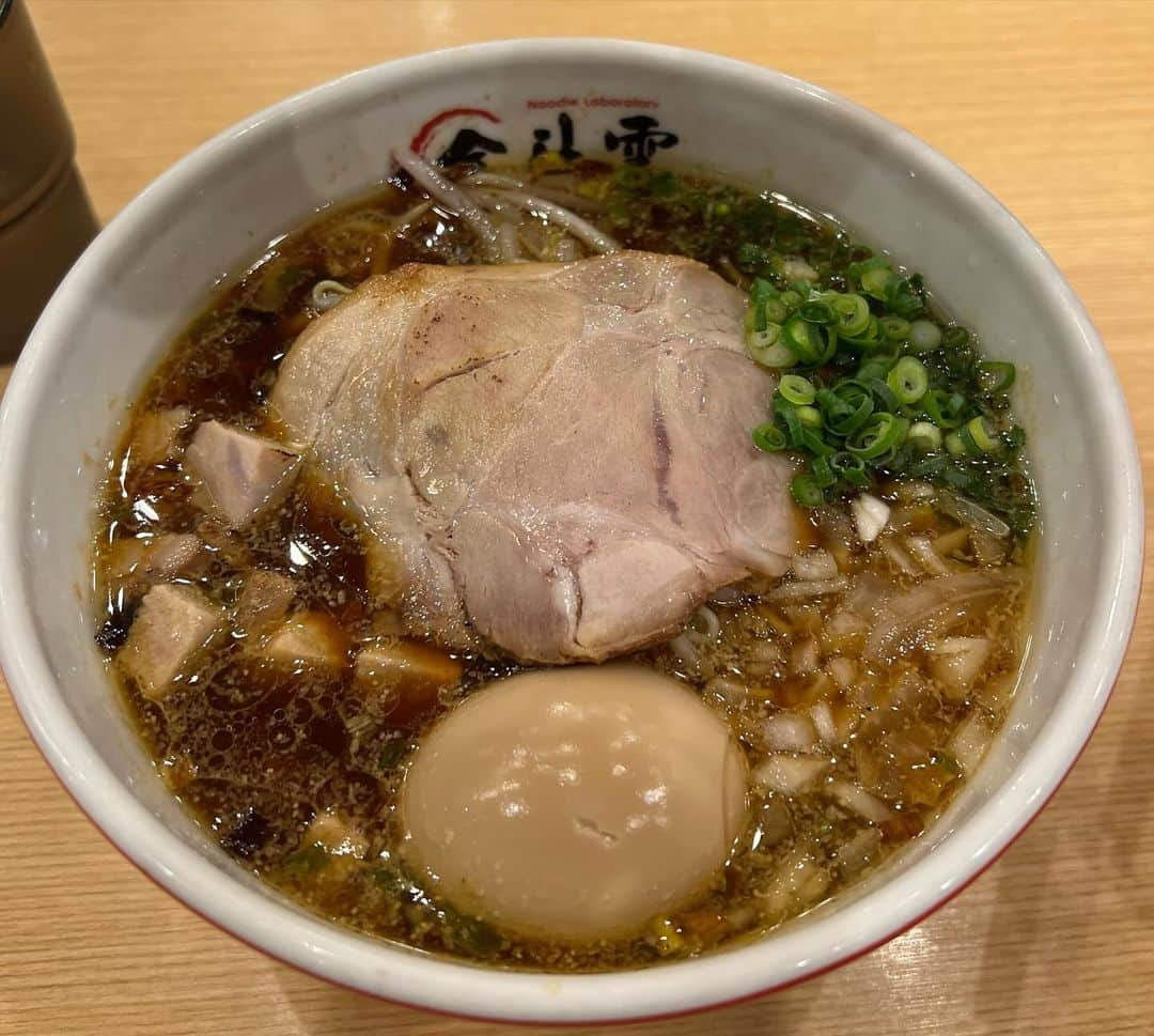 山本大樹さんのインスタグラム写真 - (山本大樹Instagram)「写真撮る前に食べちゃったから前に食べたラーメン載っけておきます。 すみません、笑  うまくて食べちゃった笑」12月12日 16時44分 - bayabaya0821