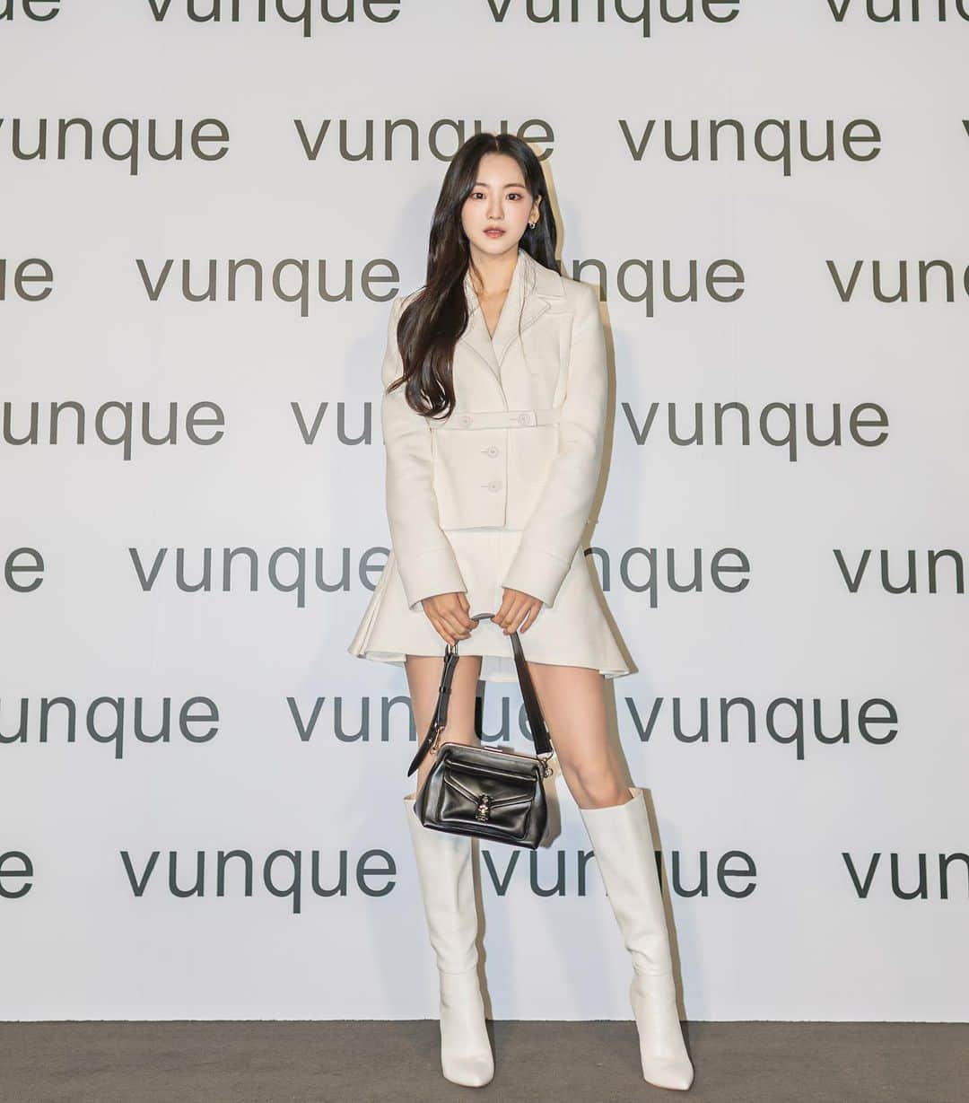 チョ・イヒョンさんのインスタグラム写真 - (チョ・イヒョンInstagram)「@vunque_official  #vunque #vunque_Aperitivo #분크」12月12日 17時03分 - yihyun_1208