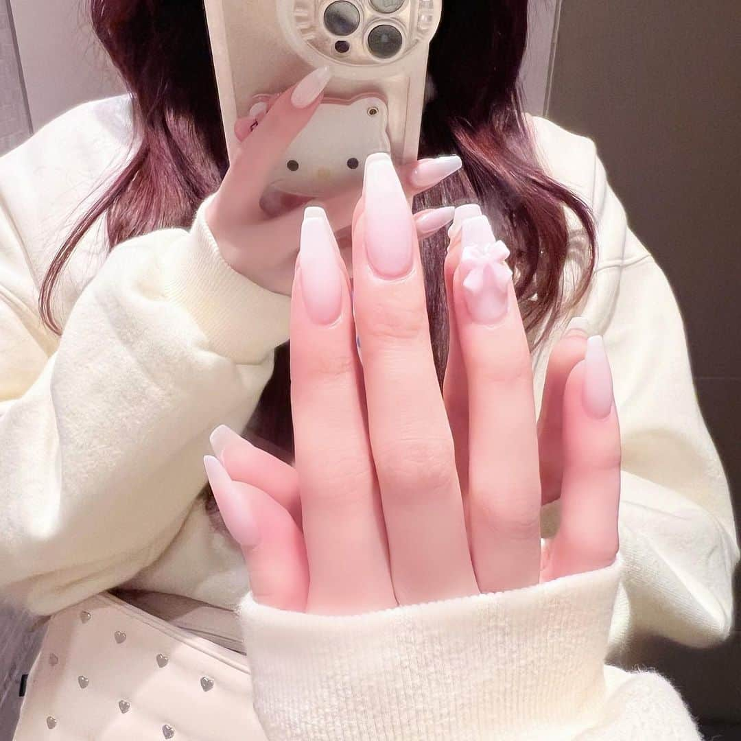 吉田菜々世のインスタグラム：「🎀」