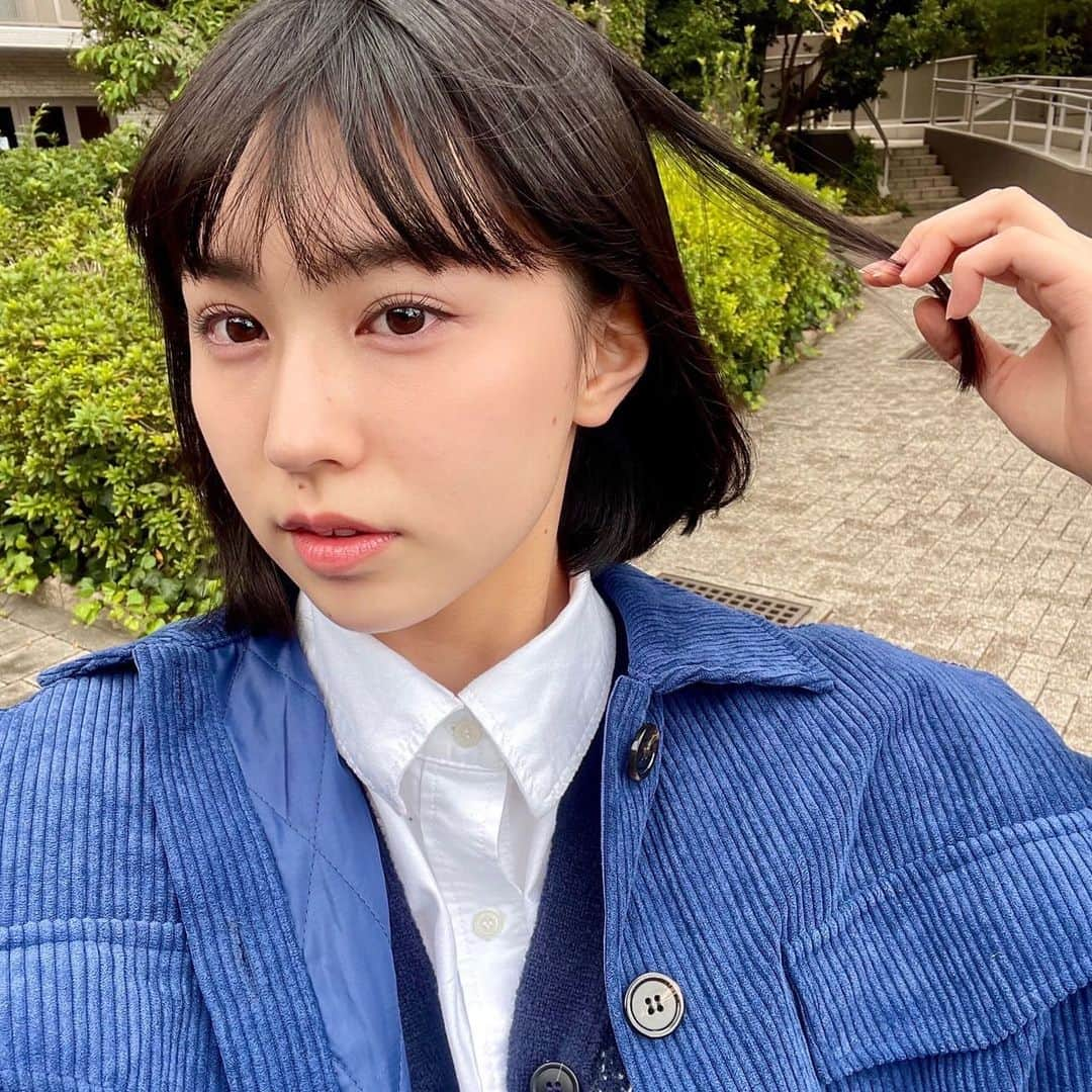 森﨑美月のインスタグラム：「seventeen blog✐☡  アップしていただきました！  冬休みの遊び計画についてお話しています❄️ いくつ叶うかな｡｡｡💭  みんなは冬休みなにするの~❔  ⁑ ⁑  #seventeen#STモデル#ブログ #森﨑美月#もん #mizuki#mizukimorisaki #jk#16#07#女子高生 #japan#japanese #パンツコーデ#これからレッスン」