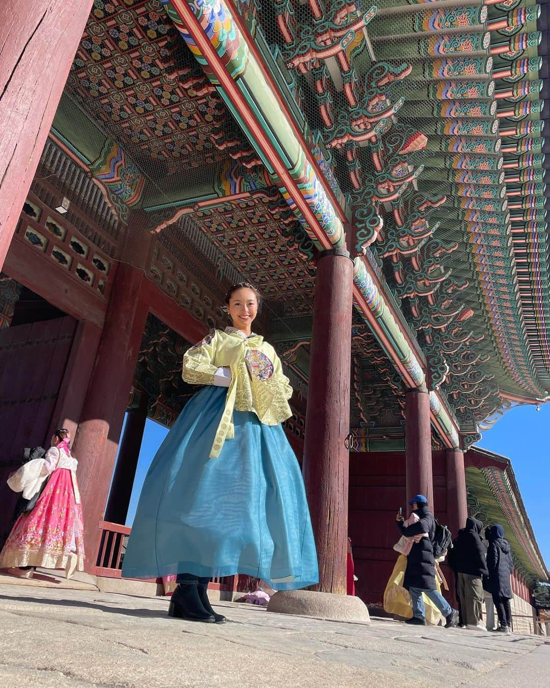 高木晴菜さんのインスタグラム写真 - (高木晴菜Instagram)「はじめての韓服🇰🇷 記念に沢山撮ってくださいました🤣✨  #한복 #韓服」12月12日 17時53分 - harunatakagi