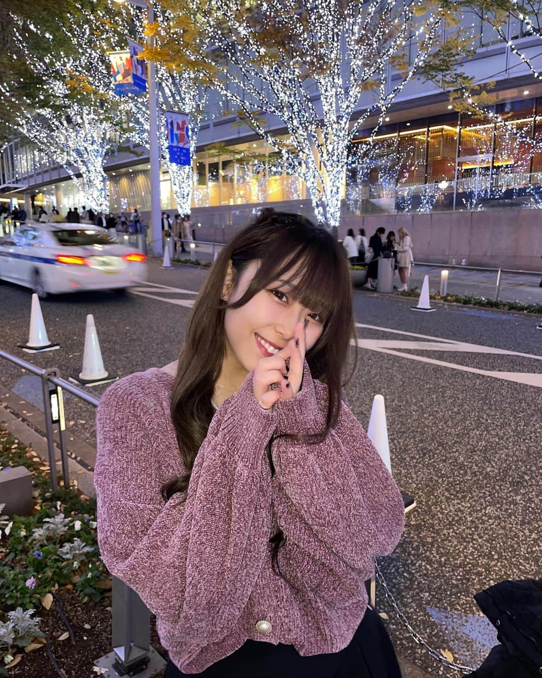 益田愛里沙さんのインスタグラム写真 - (益田愛里沙Instagram)「写真で歯出して笑ってるの珍しすぎて1枚目に持って来ちゃった、！ 人いっぱいいたんだけど、流石に冬の女の子は可愛すぎた、、、🫣🫶💫」12月12日 19時43分 - 24_arisa