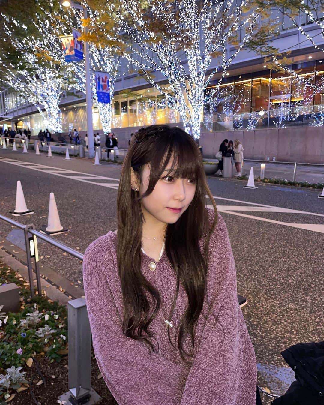 益田愛里沙さんのインスタグラム写真 - (益田愛里沙Instagram)「写真で歯出して笑ってるの珍しすぎて1枚目に持って来ちゃった、！ 人いっぱいいたんだけど、流石に冬の女の子は可愛すぎた、、、🫣🫶💫」12月12日 19時43分 - 24_arisa