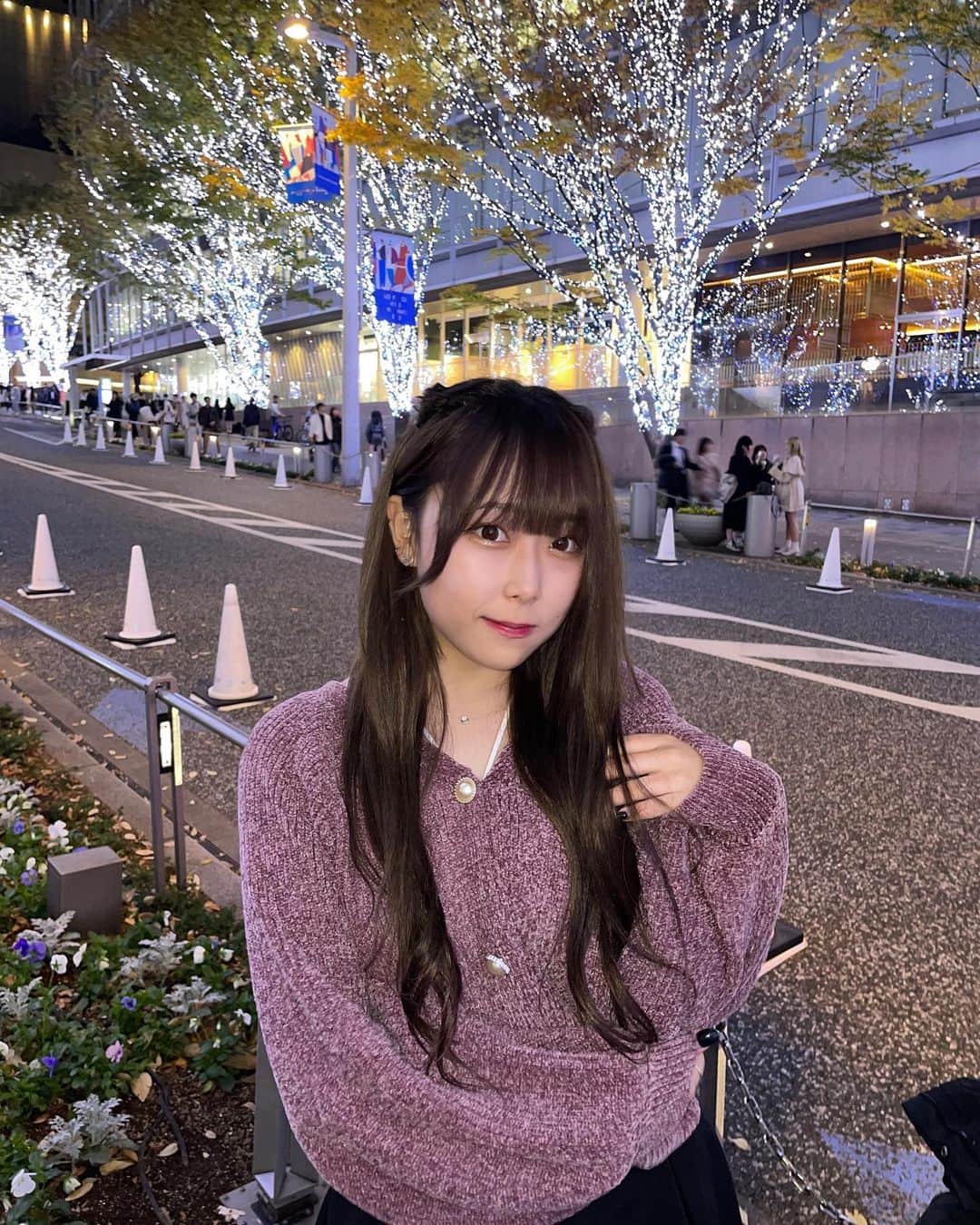 益田愛里沙さんのインスタグラム写真 - (益田愛里沙Instagram)「写真で歯出して笑ってるの珍しすぎて1枚目に持って来ちゃった、！ 人いっぱいいたんだけど、流石に冬の女の子は可愛すぎた、、、🫣🫶💫」12月12日 19時43分 - 24_arisa