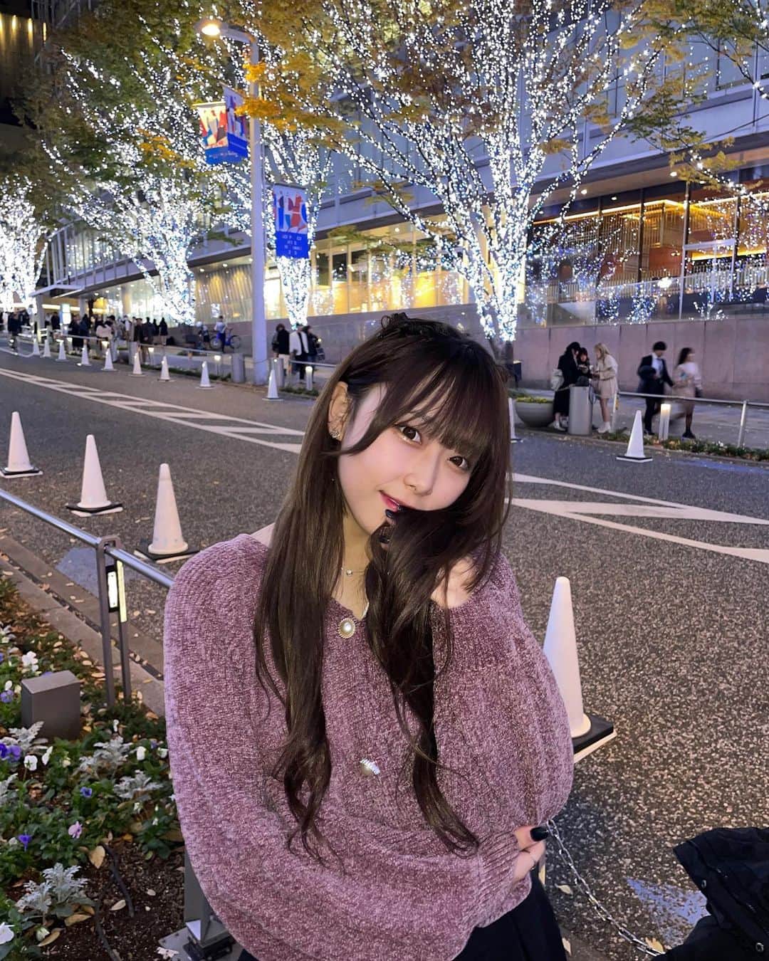 益田愛里沙さんのインスタグラム写真 - (益田愛里沙Instagram)「写真で歯出して笑ってるの珍しすぎて1枚目に持って来ちゃった、！ 人いっぱいいたんだけど、流石に冬の女の子は可愛すぎた、、、🫣🫶💫」12月12日 19時43分 - 24_arisa