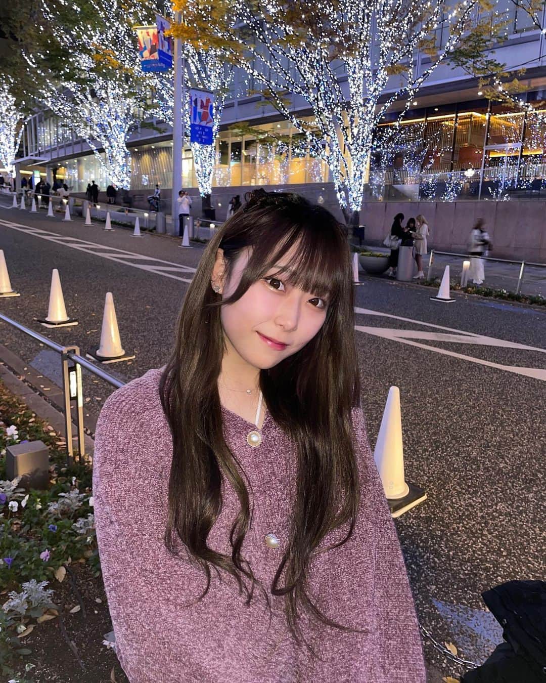 益田愛里沙さんのインスタグラム写真 - (益田愛里沙Instagram)「写真で歯出して笑ってるの珍しすぎて1枚目に持って来ちゃった、！ 人いっぱいいたんだけど、流石に冬の女の子は可愛すぎた、、、🫣🫶💫」12月12日 19時43分 - 24_arisa