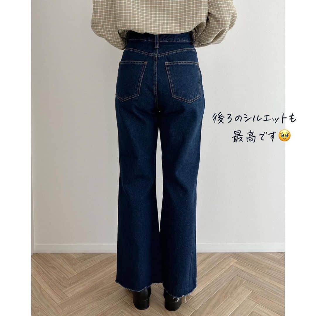 selectshop amieさんのインスタグラム写真 - (selectshop amieInstagram)「履いて感動する 美シルエットのセミフレアデニム👖💓  150cm39kg Sサイズぴったりです☺️☺️  —✂︎——✂︎——✂︎— 低身長向けのお洋服 販売しております❤︎ @amie__1201  ぜひフォローお願いします☺︎ —✂︎——✂︎——✂︎—  #低身長コーデ #低身長 #低身長ファッション #低身長女子 #低身長ママ  #プチプラコーデ #150cmコーデ #30代コーデ #おちびコーデ #148cmコーデ #149cmコーデ  #春コーデ #春服 #小柄コーデ #小柄女子 #小柄ファッション #小柄ママ #大人女子コーデ #低身長大人女子 #アラフォーママ #アラフォーコーデ  #フレアパンツ #フレアデニム」12月12日 20時33分 - amie__1201