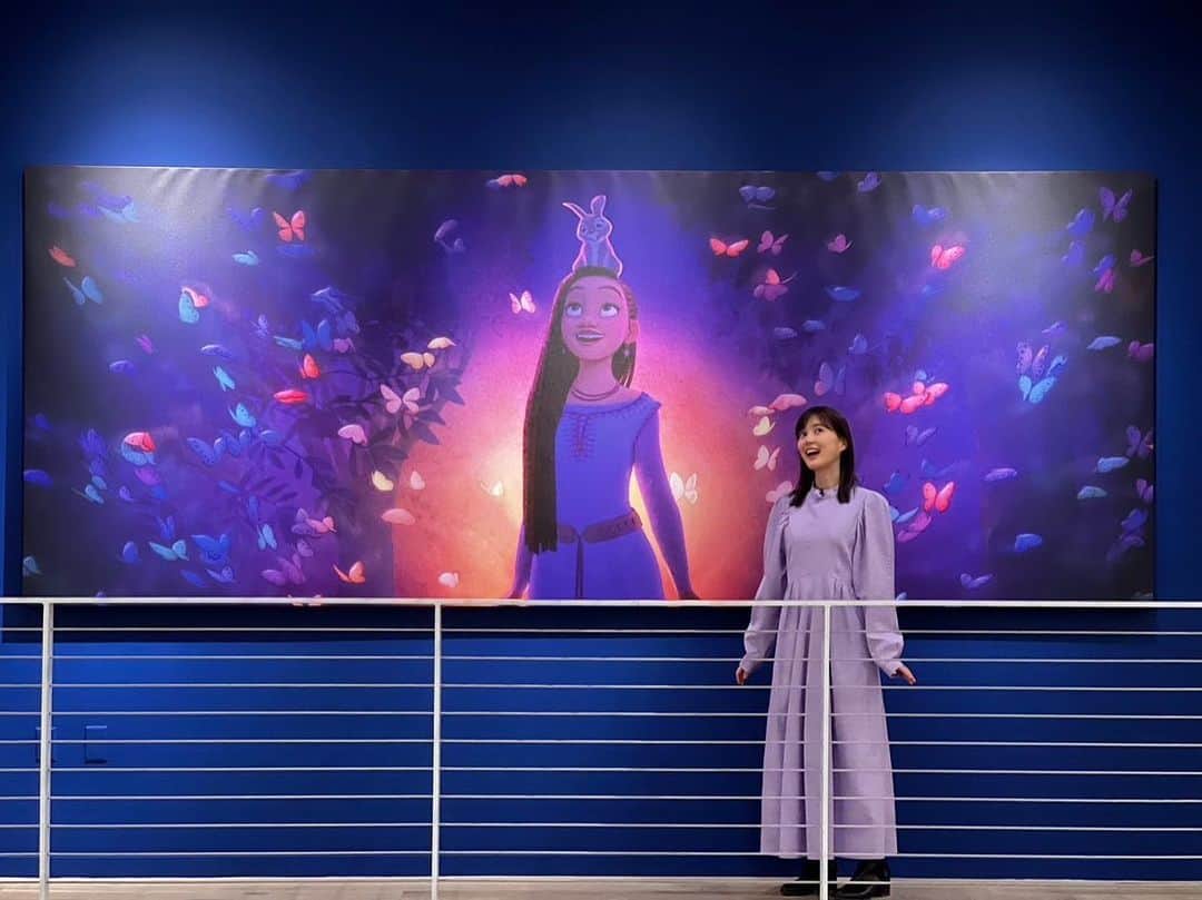 生田絵梨花さんのインスタグラム写真 - (生田絵梨花Instagram)「ディズニー本社には 色々なアートが飾ってあって ときめきが止まりませんでした…♡  #ディズニー100」12月12日 20時33分 - ikutaerika.official