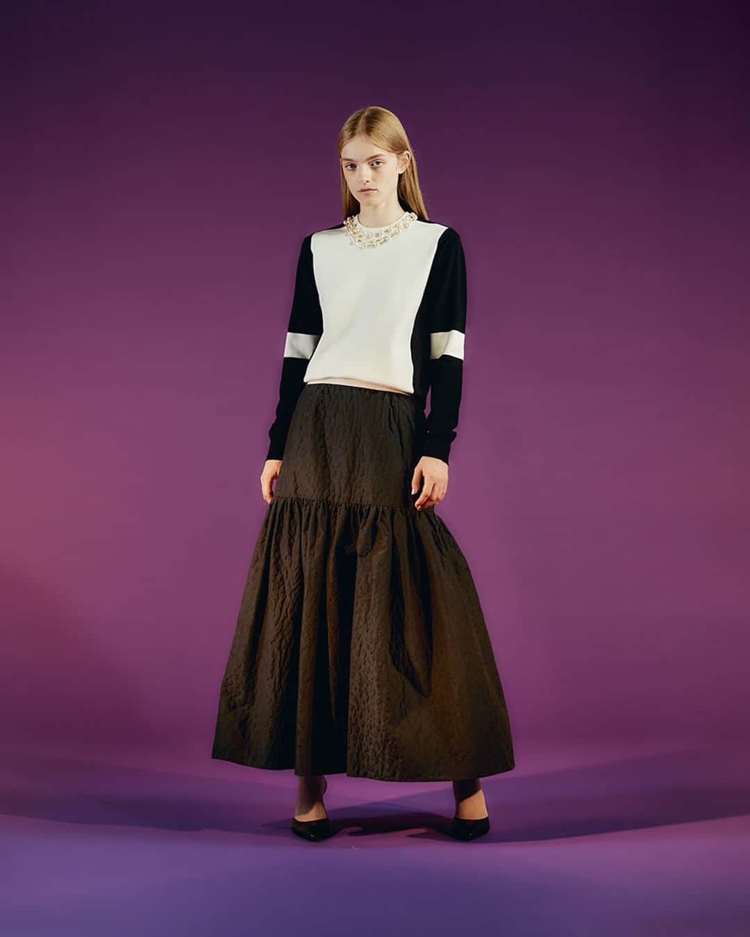 Double Standard Clothingのインスタグラム：「. NEW ARRIVAL 2024 PRE-SPRING COLLECTION  [TOPS] Sov. / バイカラーストレッチニット price. 35,200円(税込) color. ブラウン / ブラック size. F  [BOTTOMS] Sov. / レオパードフレアスカート price. 50,600円(税込) color. ブラウン / ブラック size. 36 / 38  ------------------------------------------- #doublestandardclothing #tokyo #DSC #sov #dscessential #nightstore #2024prespring #fashion #ootd」