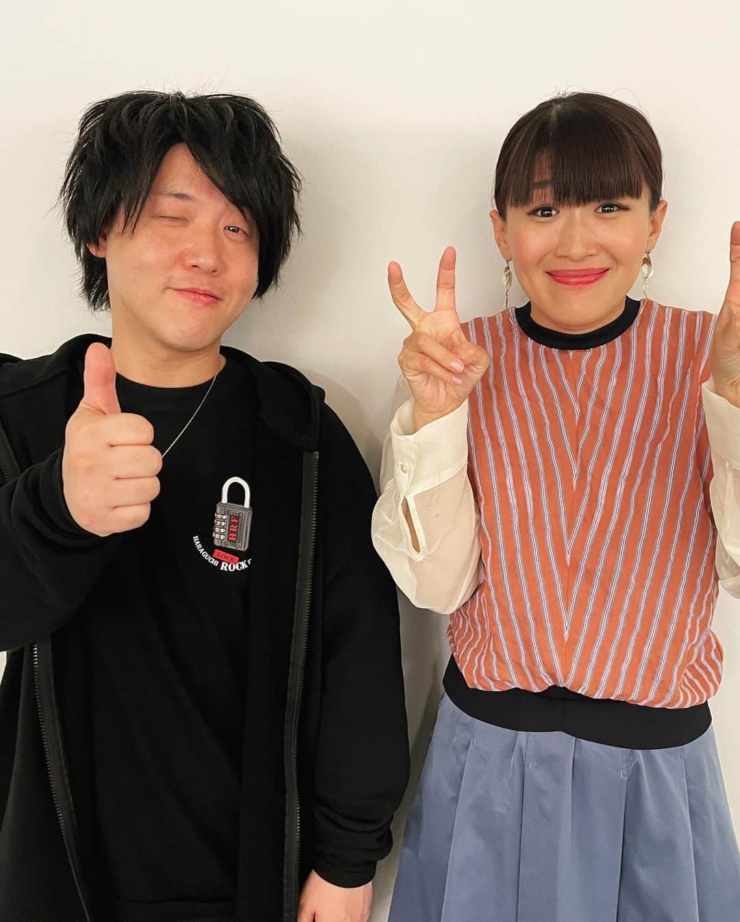 沙羅さんのインスタグラム写真 - (沙羅Instagram)「新しい学校のリーダーズ⁉️😳 ハシヤスメ・アツコさんとホリプロコムものまね軍団でコラボしました！SUZUKAちゃん、めちゃ似てた😂❣️  今年ハマりにハマらせていただいたオトナブルーのネタができて嬉しかったです🥹ダンスは２日で必死に覚えました🔥笑 観てくれたみんな、ありがとう〜❤️  危険物てぃらてぃらの早川ちゃんは このネタを最後に芸人を卒業🌸 最後に一緒にできてよかった‼️  本当にお疲れ様でした！！ありがとう😭  たむたむの欽ちゃん、雛壇で笑った笑った😂笑笑  #新しい学校のリーダーズ #SUZUKA #ハシヤスメアツコ #アンミカ #危険物てぃらてぃら早川知里 #研ナオコ #メルヘン須長 #丸山桂里奈 #沙羅 #井森美幸 #まーな #ものまね #ホリプロ #bish  #たむたむ #欽ちゃん #仮装大賞」12月12日 21時23分 - sarapika128