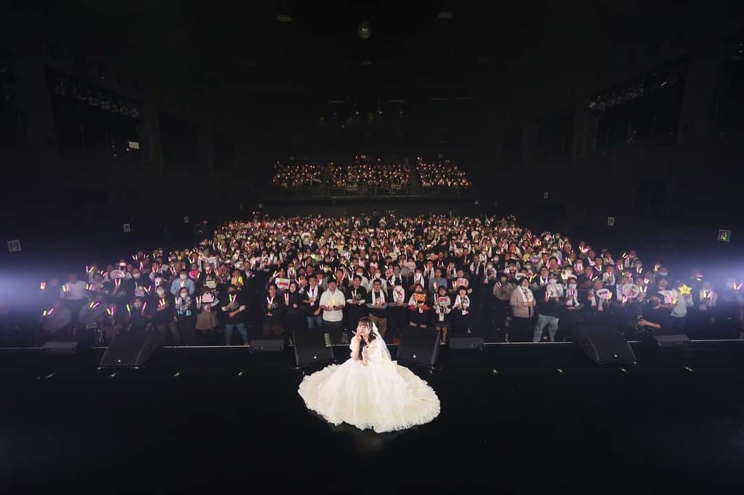 江籠裕奈のインスタグラム：「⁡ 卒業記念ソロライブ@Zepp Nagoya ⁡ 間違いなく生きてきた中で1番綺麗な景色でした。 みんなとわたしで12年を振り返るセットリスト、 最高に楽しくて幸せで 一生の思い出です！ 来られなかったみなさんもパワーたくさん送ってくださってありがとうございました！！だいすき！ ⁡ ⁡ 23.12.11」