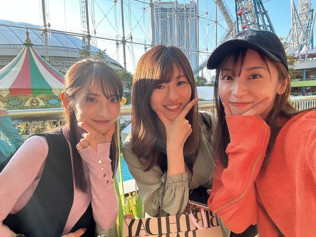 にゃんさんゴルフのインスタグラム：「久々に後楽園いった！🎢✨  お天気良くてぽかぽかだった日🙆‍♀️ 絶叫マシーンたくさん乗りたい気分〜！！！🤣  #後楽園 #ラクーア」