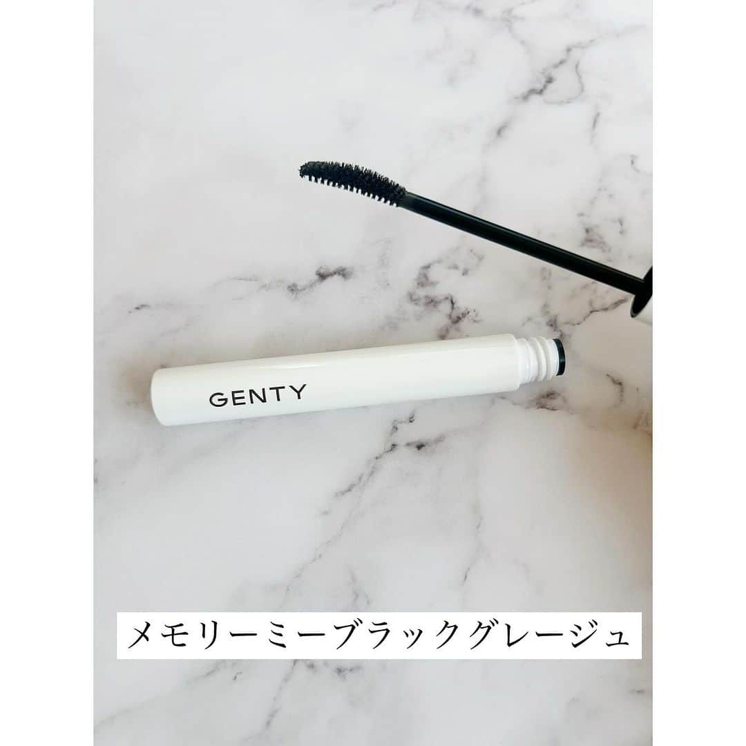 miho.a.nicoさんのインスタグラム写真 - (miho.a.nicoInstagram)「・ @genty_beauty   なごみさん @__nagomi32__ プロデュースの「GENTY（ジェンティー）」を使ってメイクしてみたよ♡  ✔︎マルチラブパレット ・フィールミーオレンジ ・オンリーミーボルドー  ✔︎シークレットアイライナー ・メルトアッシュブラウン  ✔︎フェイトマスカラ ・メモリーミーブラックグレージュ ・ベールアッシュブラウン  このマルチラブパレットはなんと、これ１つでアイシャドウ、アイブロウ、ハイライター、チーク、リップとマルチに使える凄いアイテム❣️ 落ち着いたパール感で使いやすいです✨  アイライナーもマスカラも塗りやすかったです🫶 ・ ・ #PR#GENTY#コスメ#cosme#メイク#make#マルチラブパレット#アイライナー#マスカラ」12月12日 21時27分 - miho.a.nico